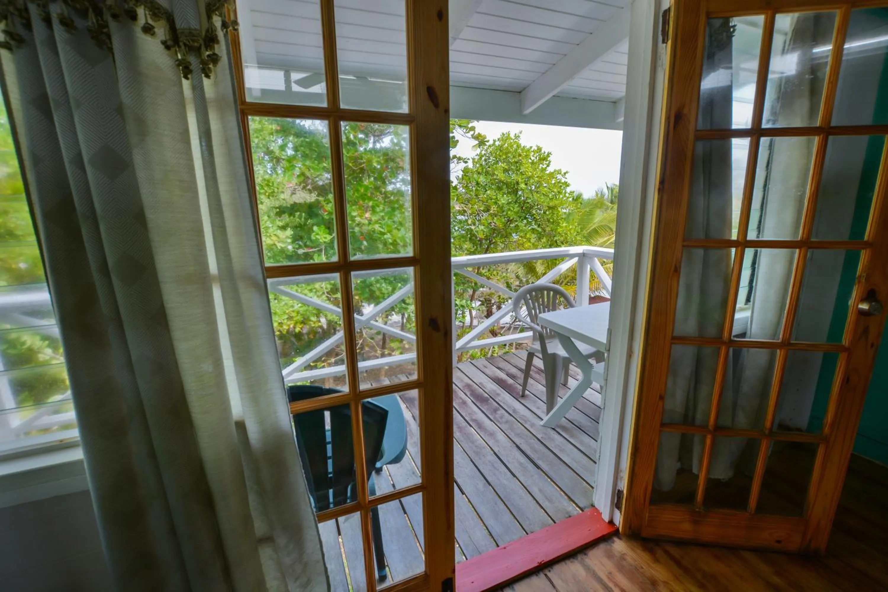 Balcony/Terrace in Cabier Ocean Lodge