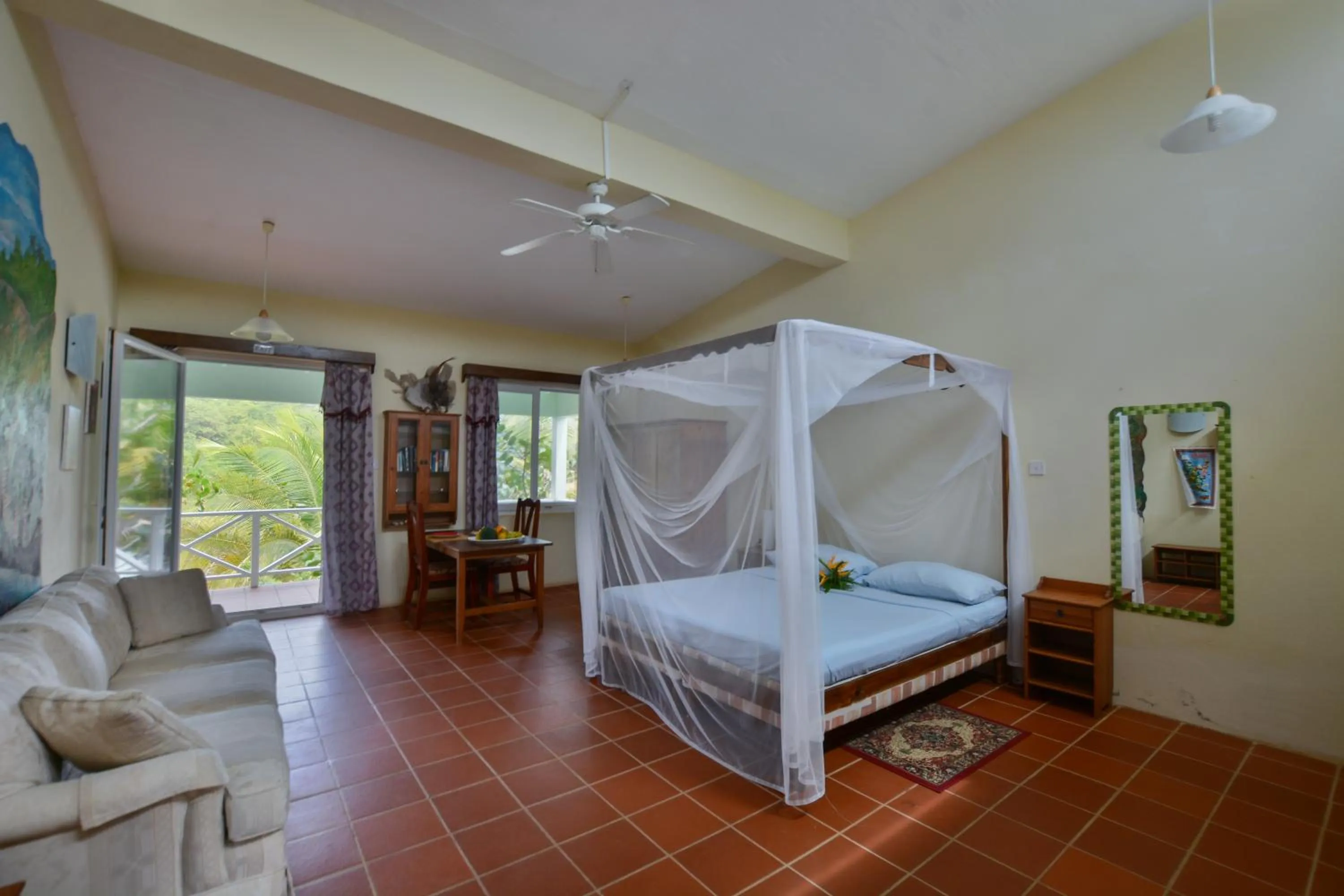 Bed in Cabier Ocean Lodge