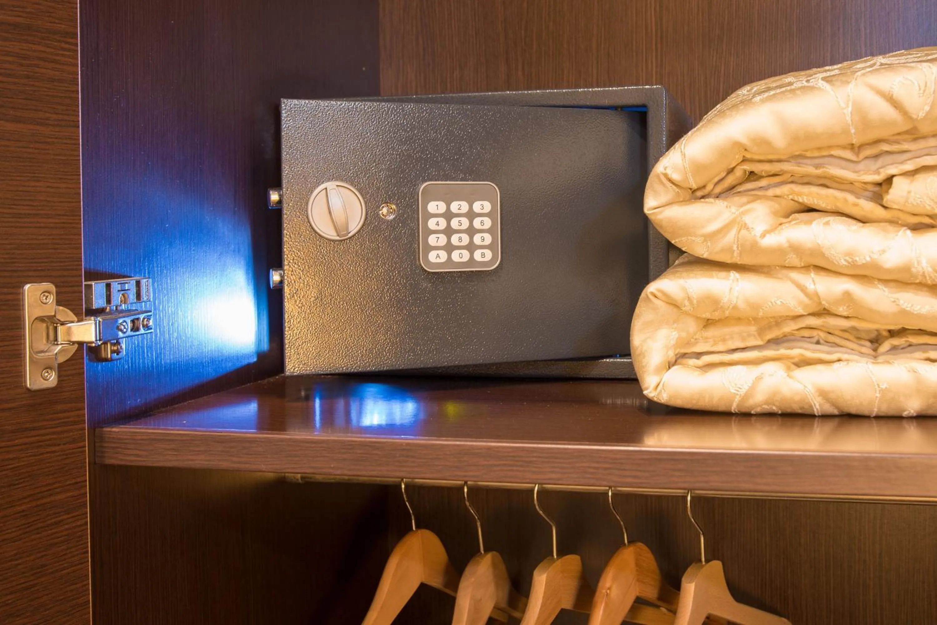 Other in Domus RomAntica