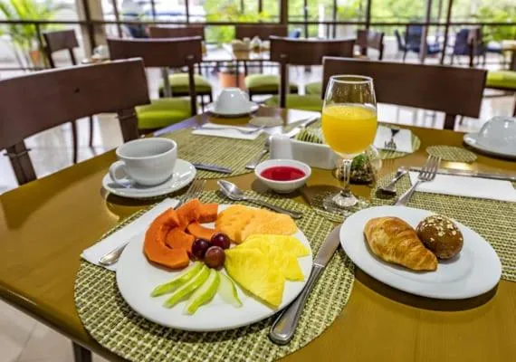 Food in Hotel Cosmos Cali