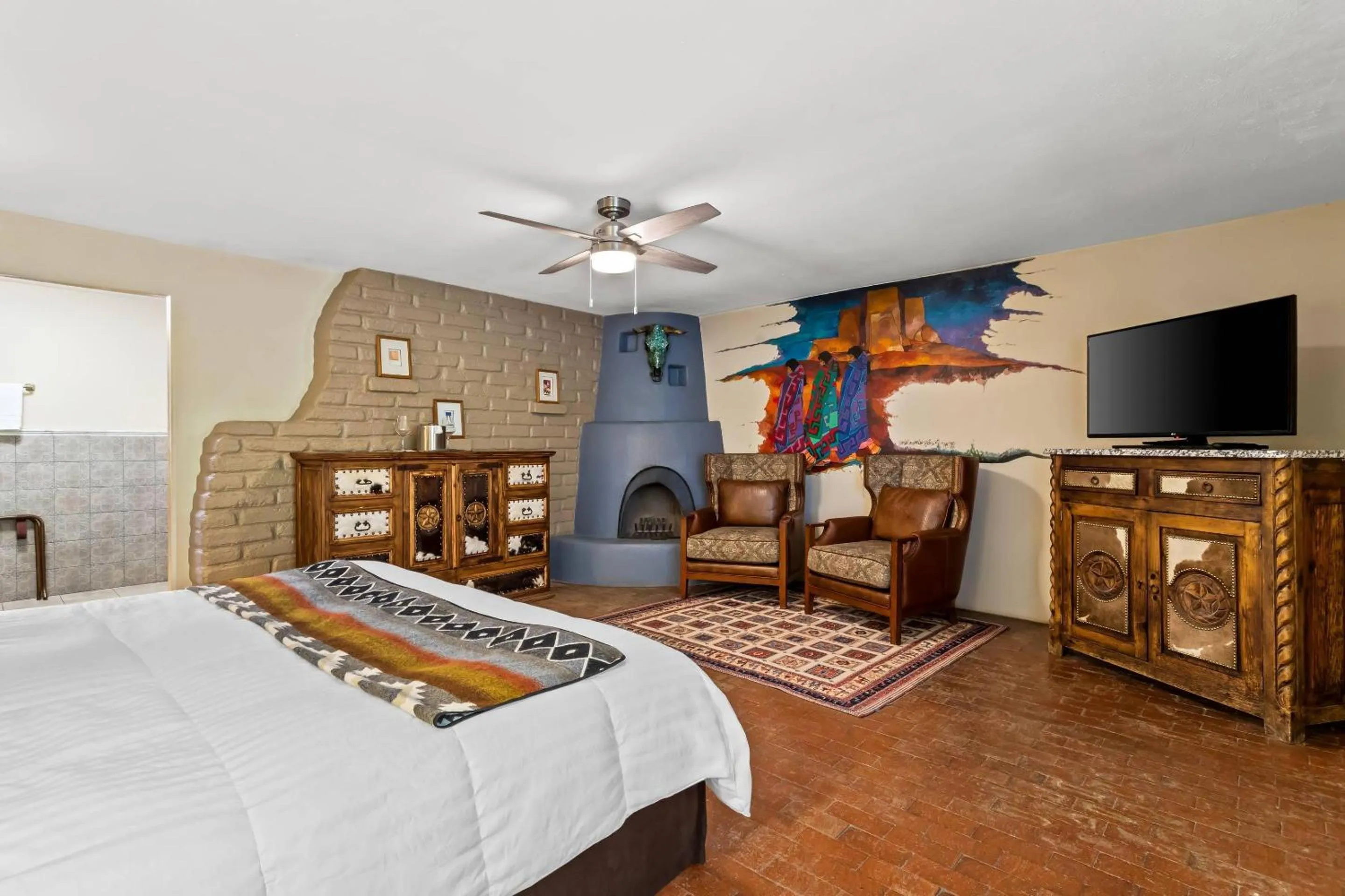 Bedroom, Bed in Casas de Suenos Old Town Historic Inn, an Ascend Collection Hotel