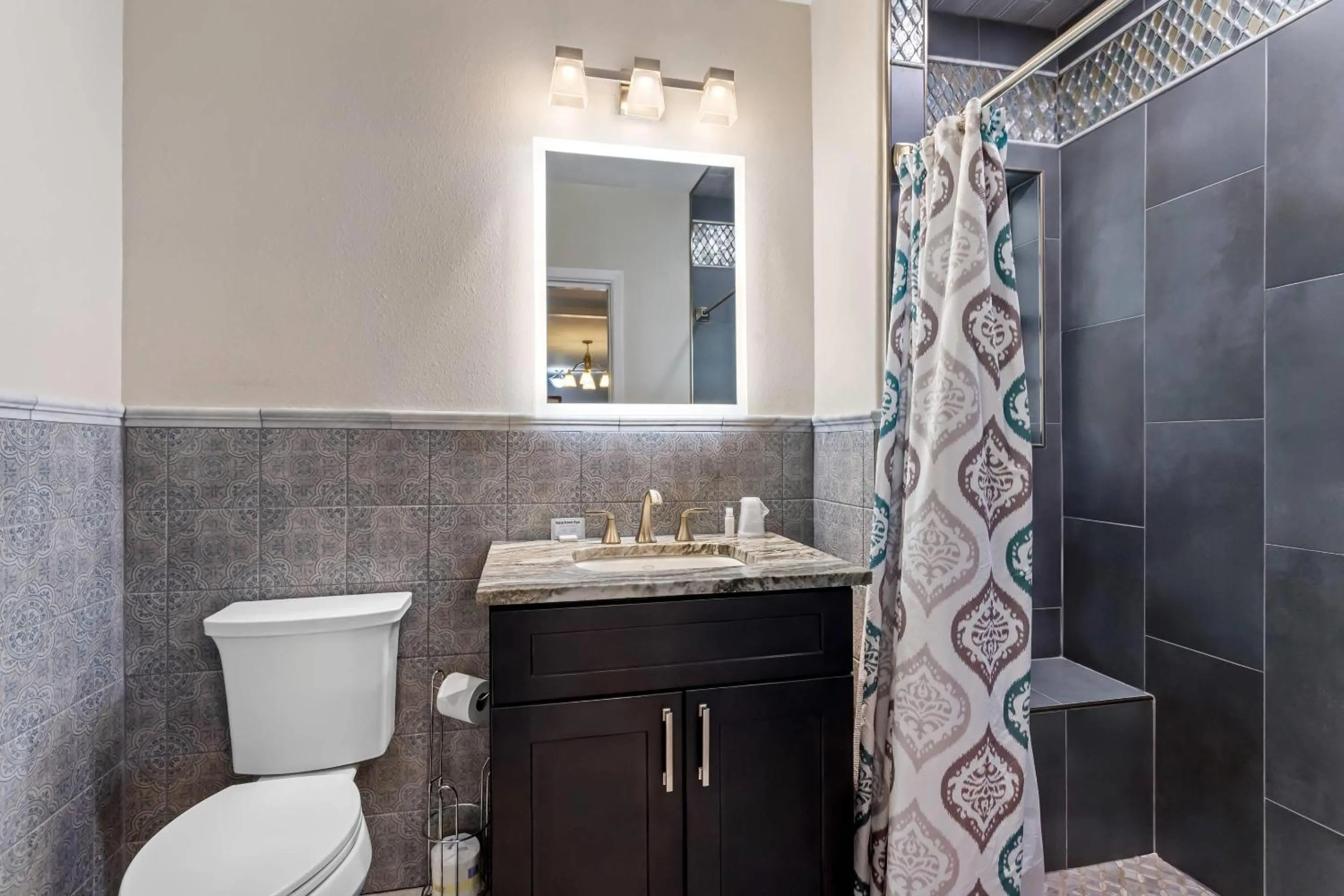 Bedroom in Casas de Suenos Old Town Historic Inn, an Ascend Collection Hotel