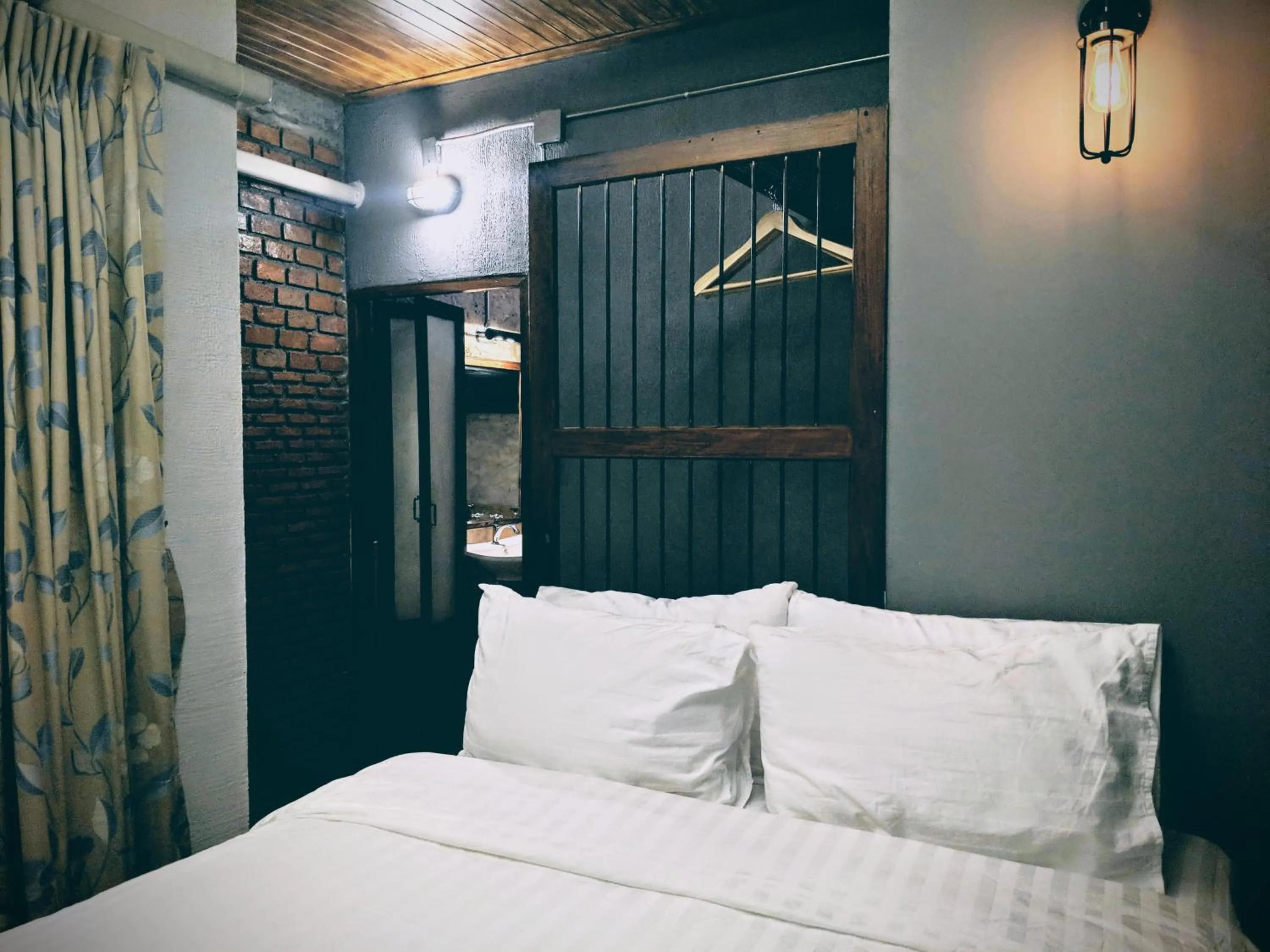 Bed in Zeds Hostel Bangkok