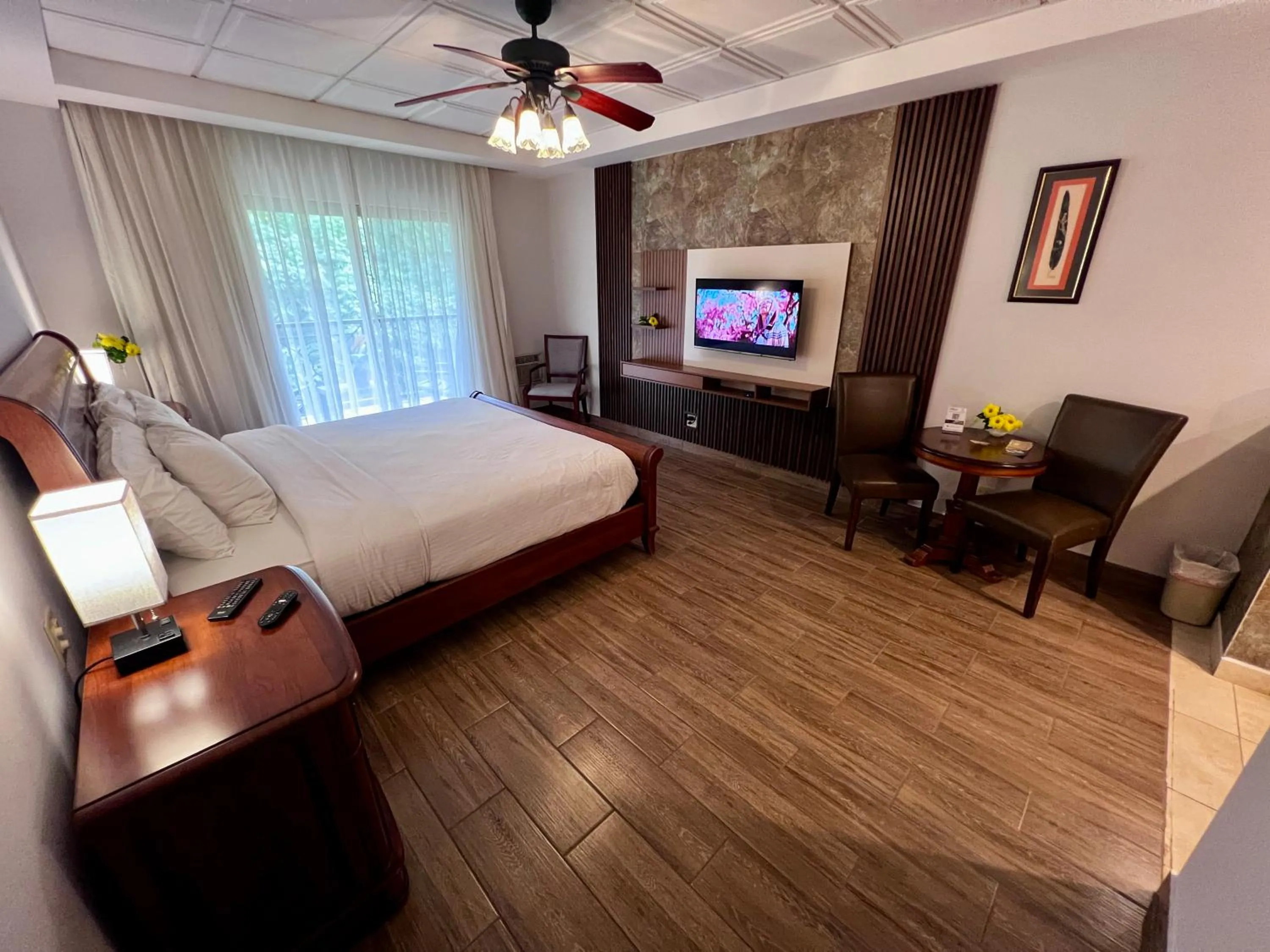 TV and multimedia, Bed in Hotel Valle del Rio