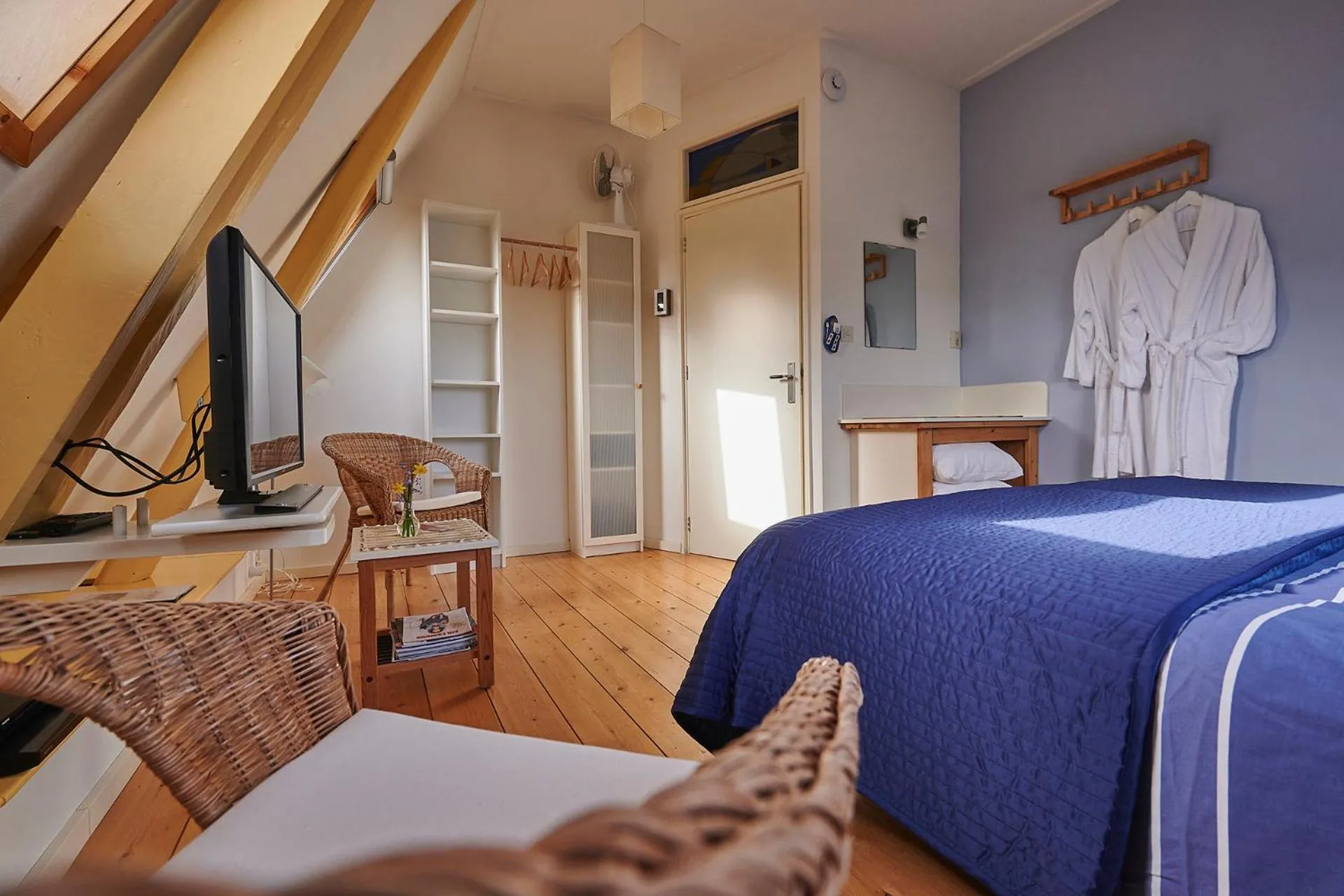 Property building, Bed in Bed and Breakfast Joarum