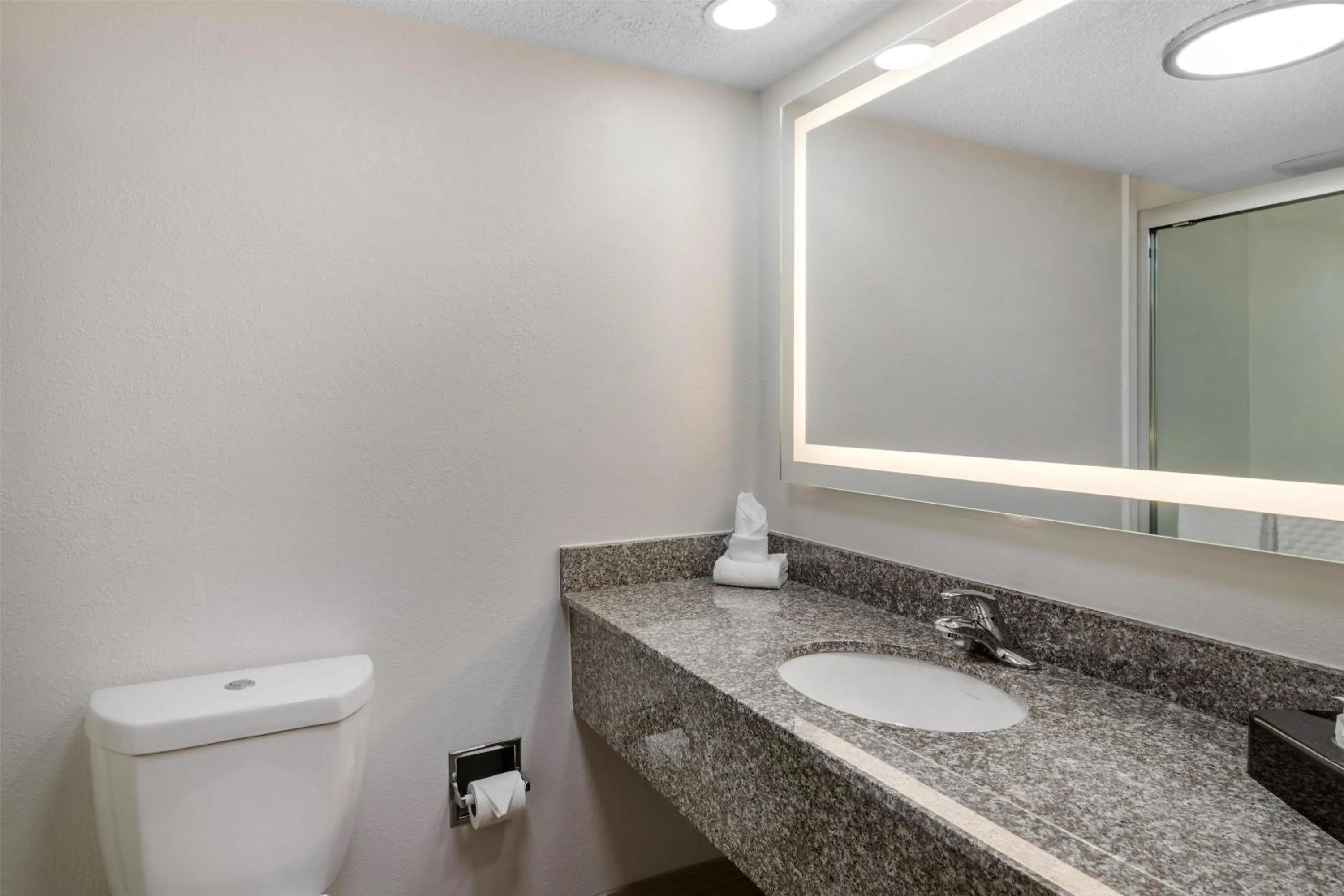 Bathroom in Best Western Augusta West