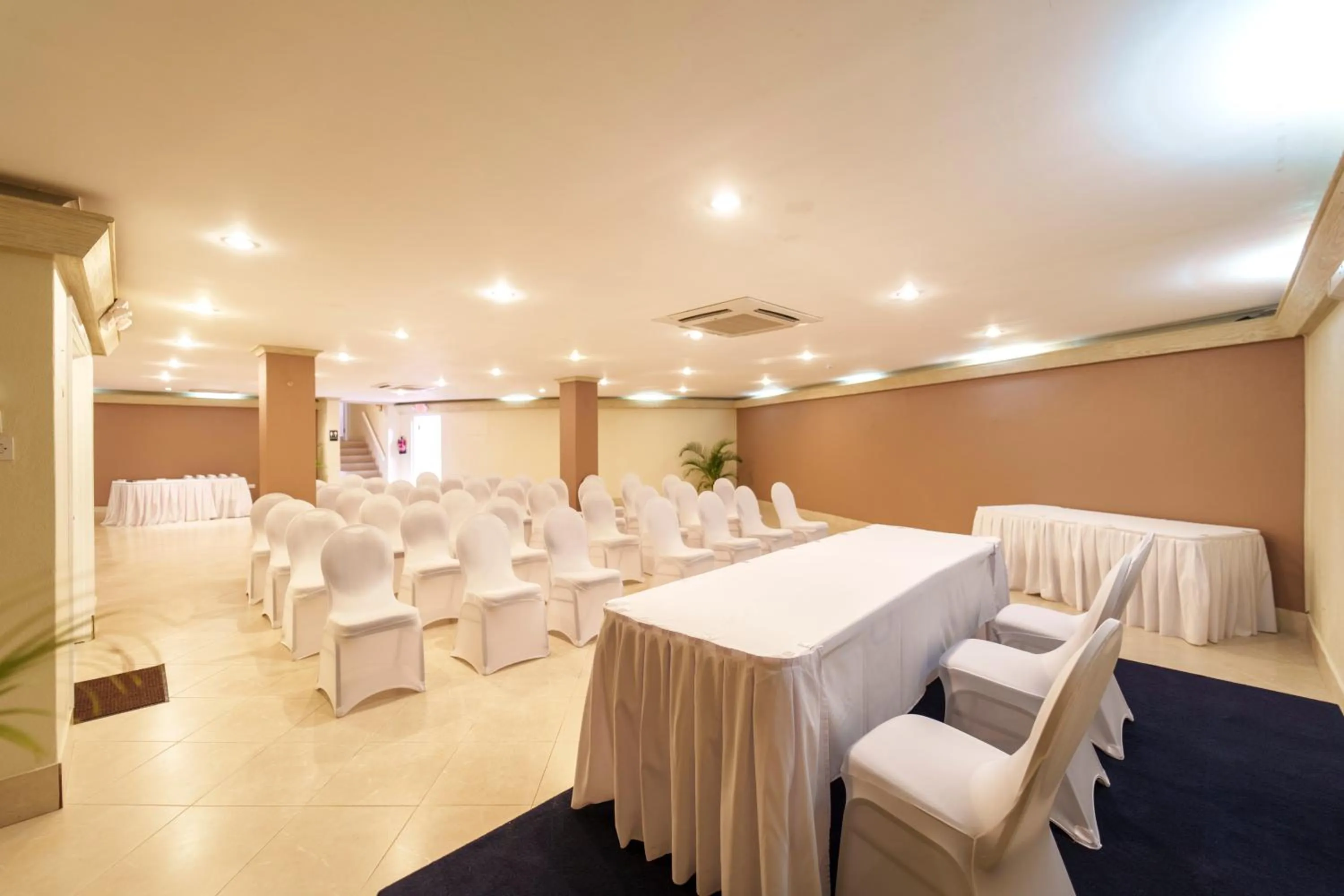 Meeting/conference room in Southern Palms Beach Club