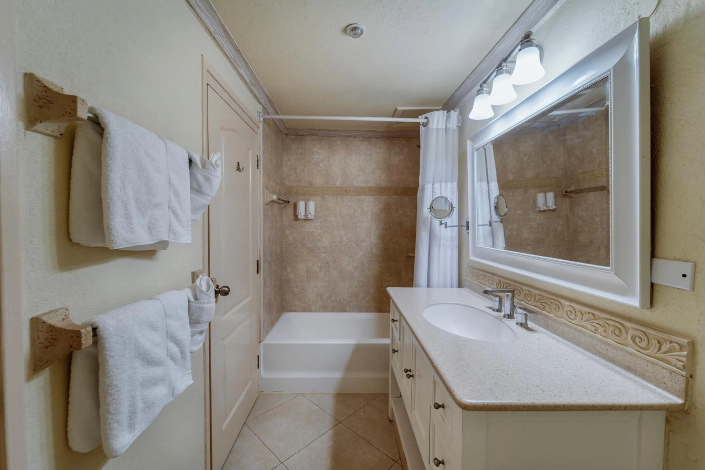 Bathroom in Southern Palms Beach Club