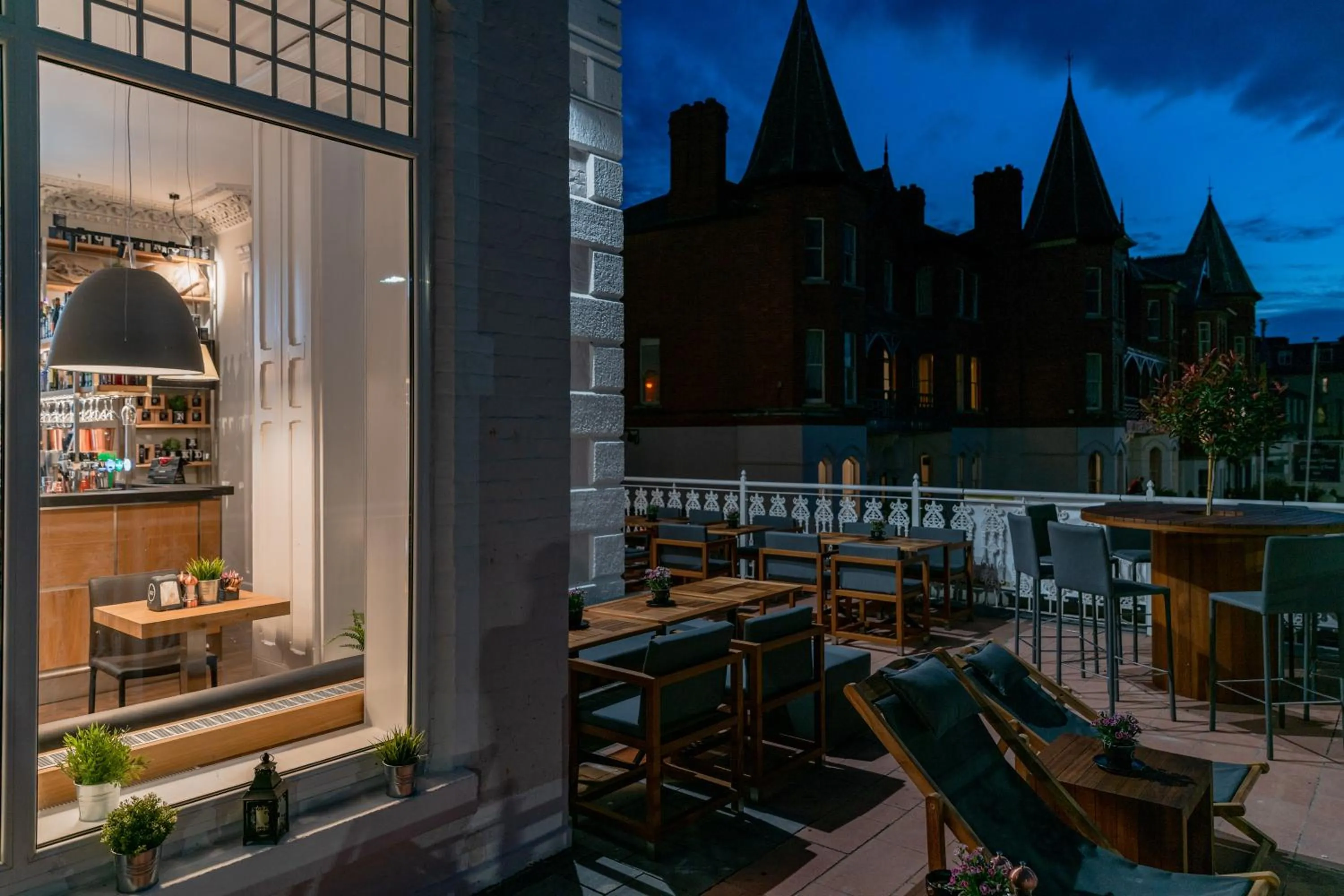 Balcony/Terrace in The Strand Hotel, the former residence of Oscar Wilde