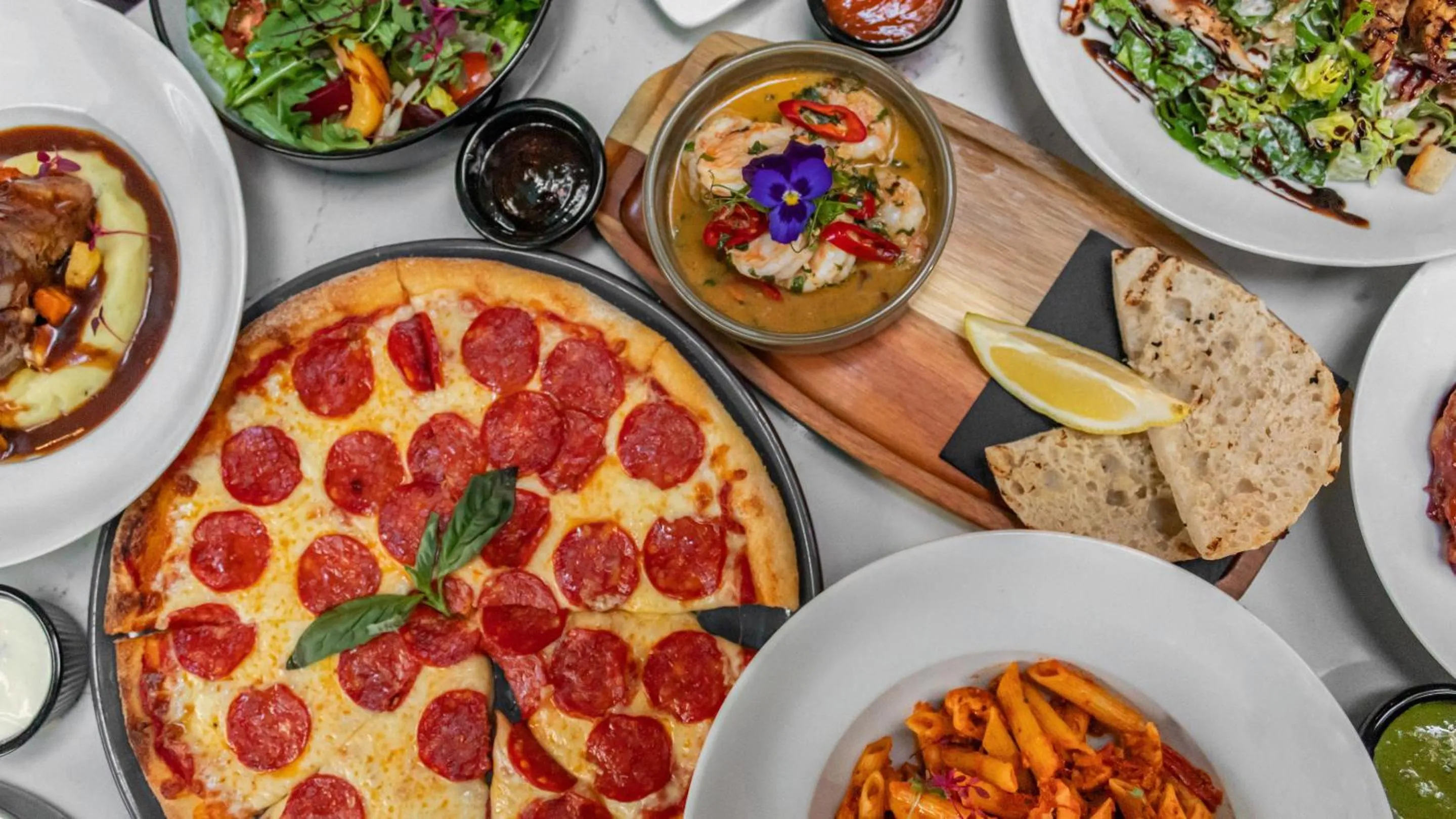 Dinner in The Strand Hotel, the former residence of Oscar Wilde