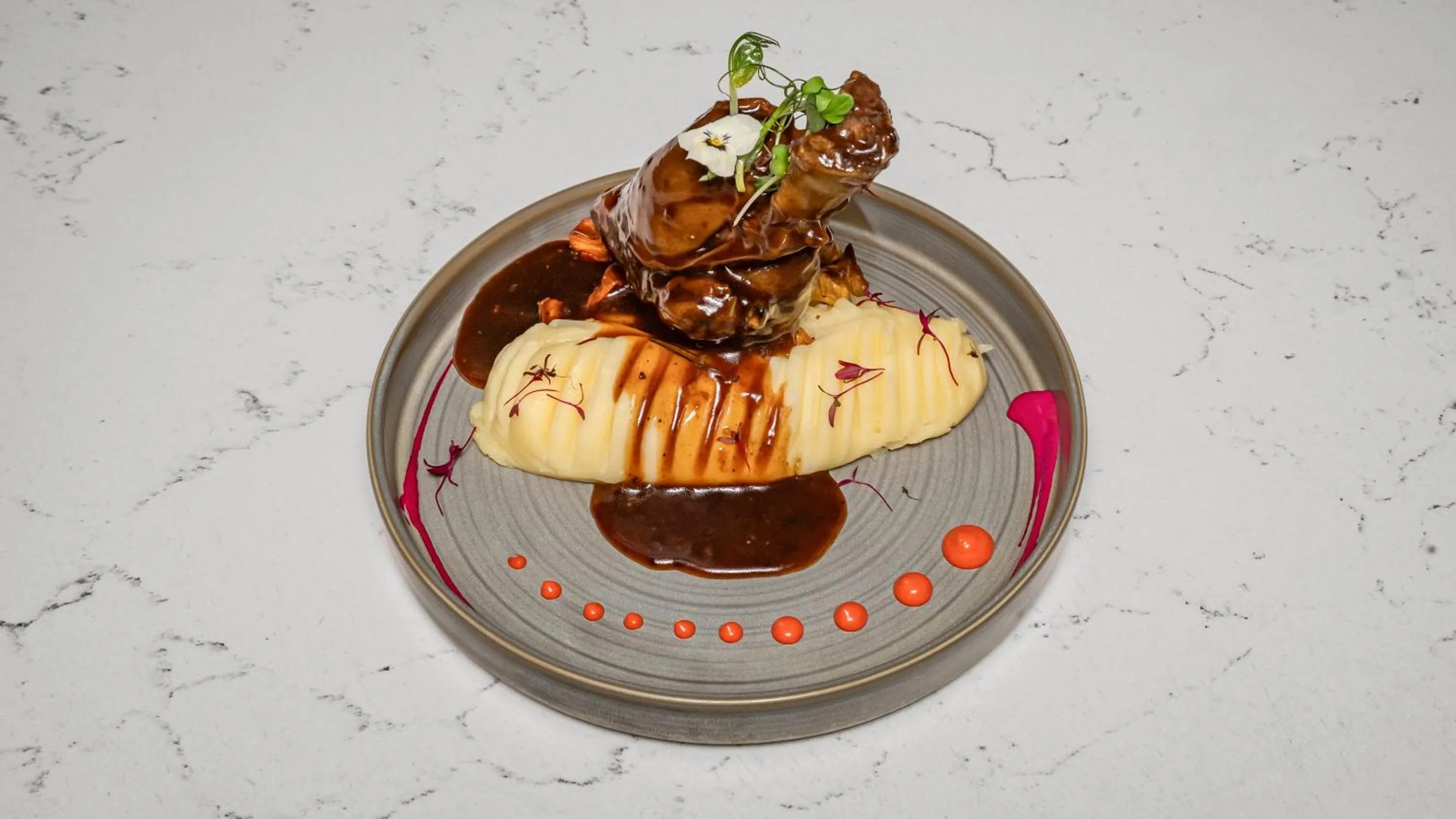 Food and drinks in The Strand Hotel, the former residence of Oscar Wilde