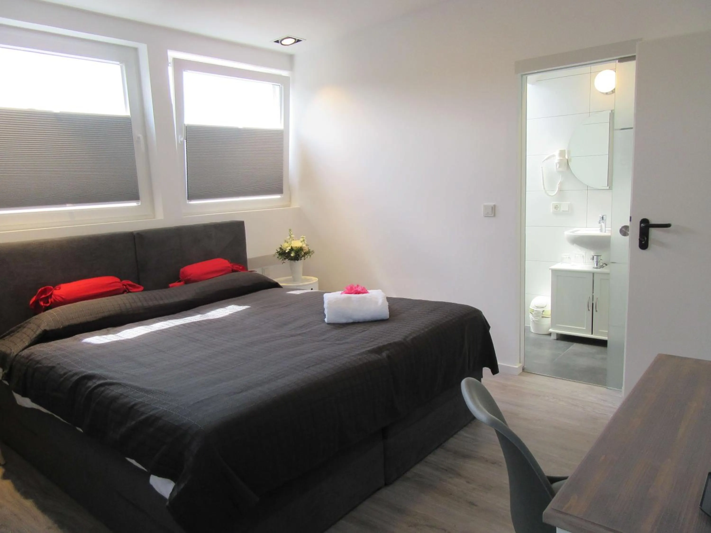 View (from property/room), Bed in Minsu Hotel