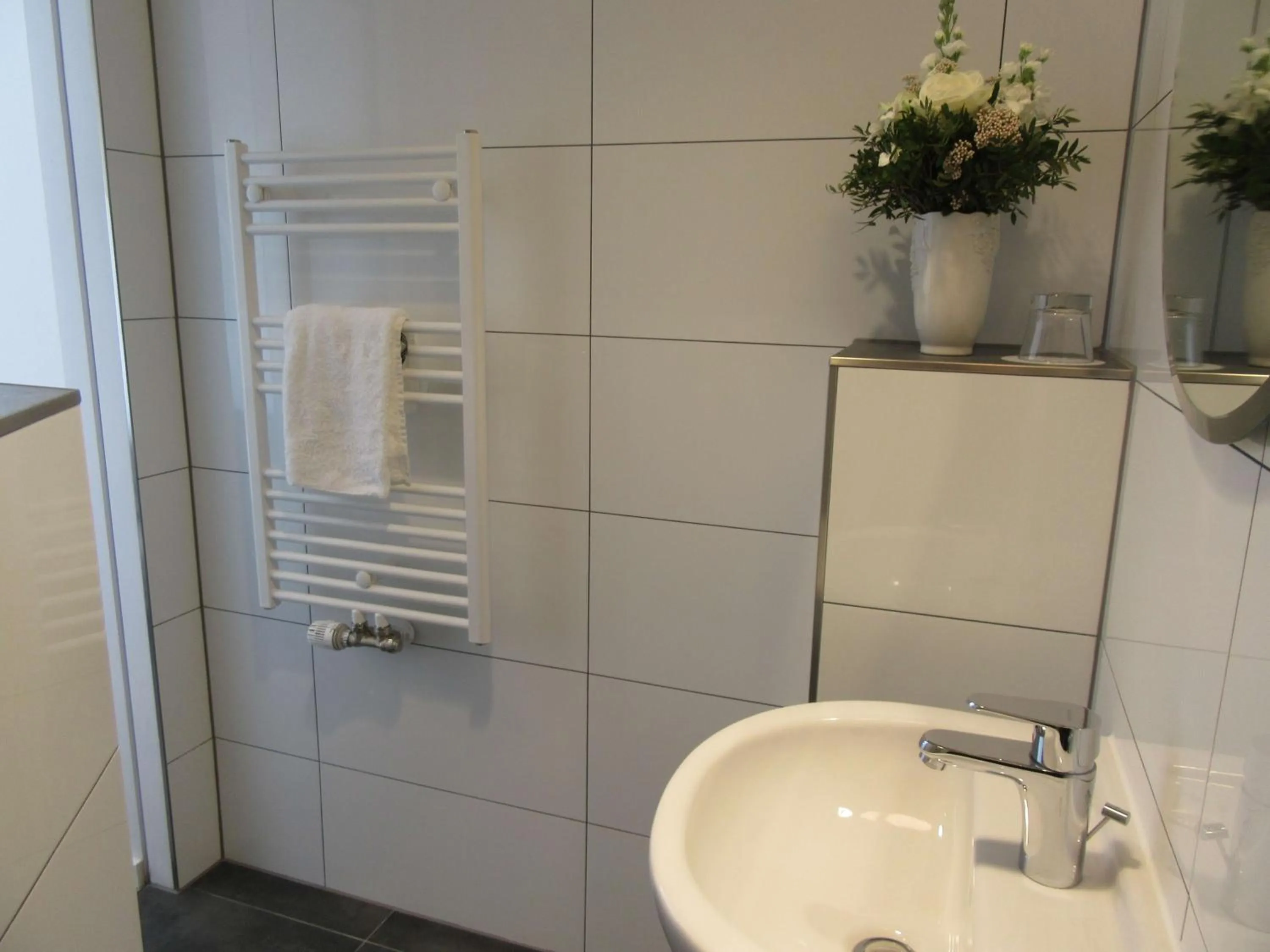 Bathroom in Minsu Hotel