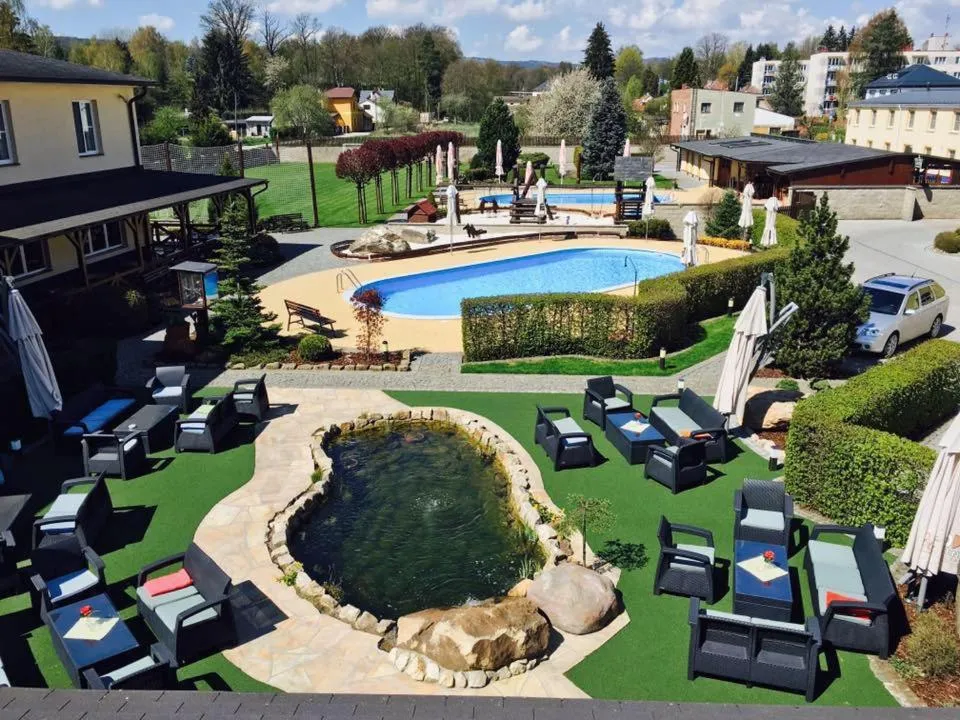 Garden view in Hotel Za Vodou