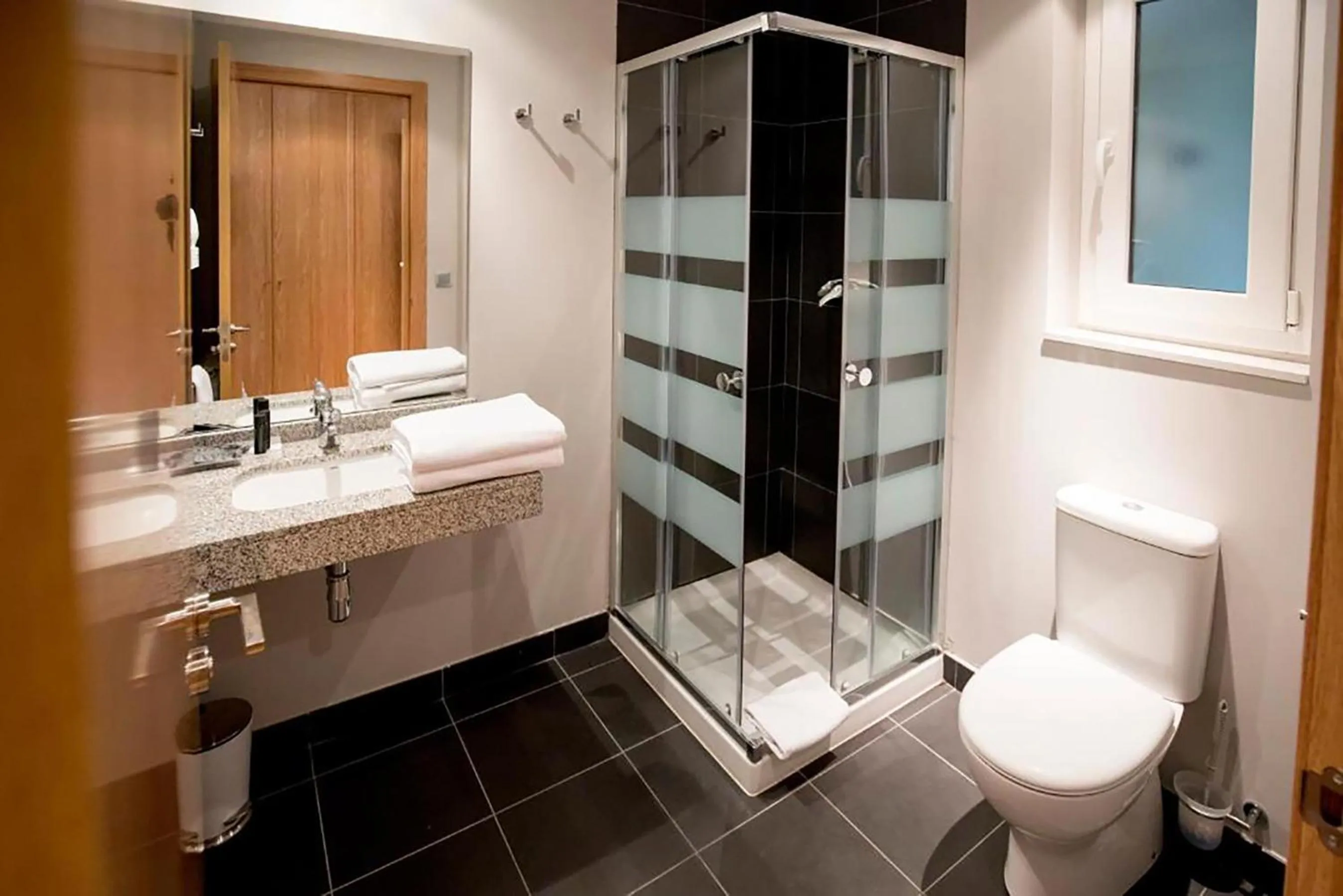 Bathroom in The Lodge at Ribasol