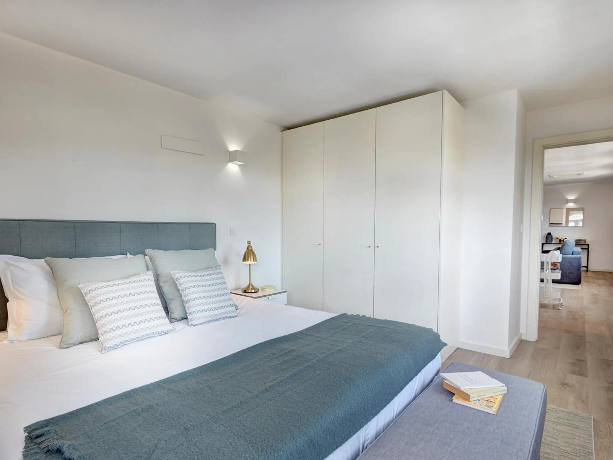 Bedroom, Bed in Porto Downtown Lovers Suites: Bombarda 451