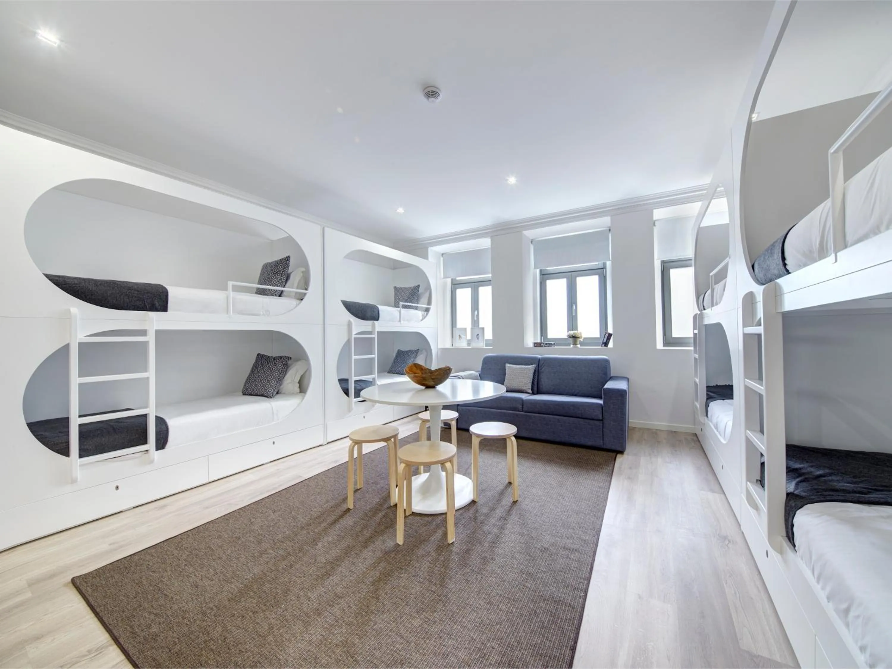 Kitchen or kitchenette, Bed in Porto Downtown Lovers Suites: Bombarda 451