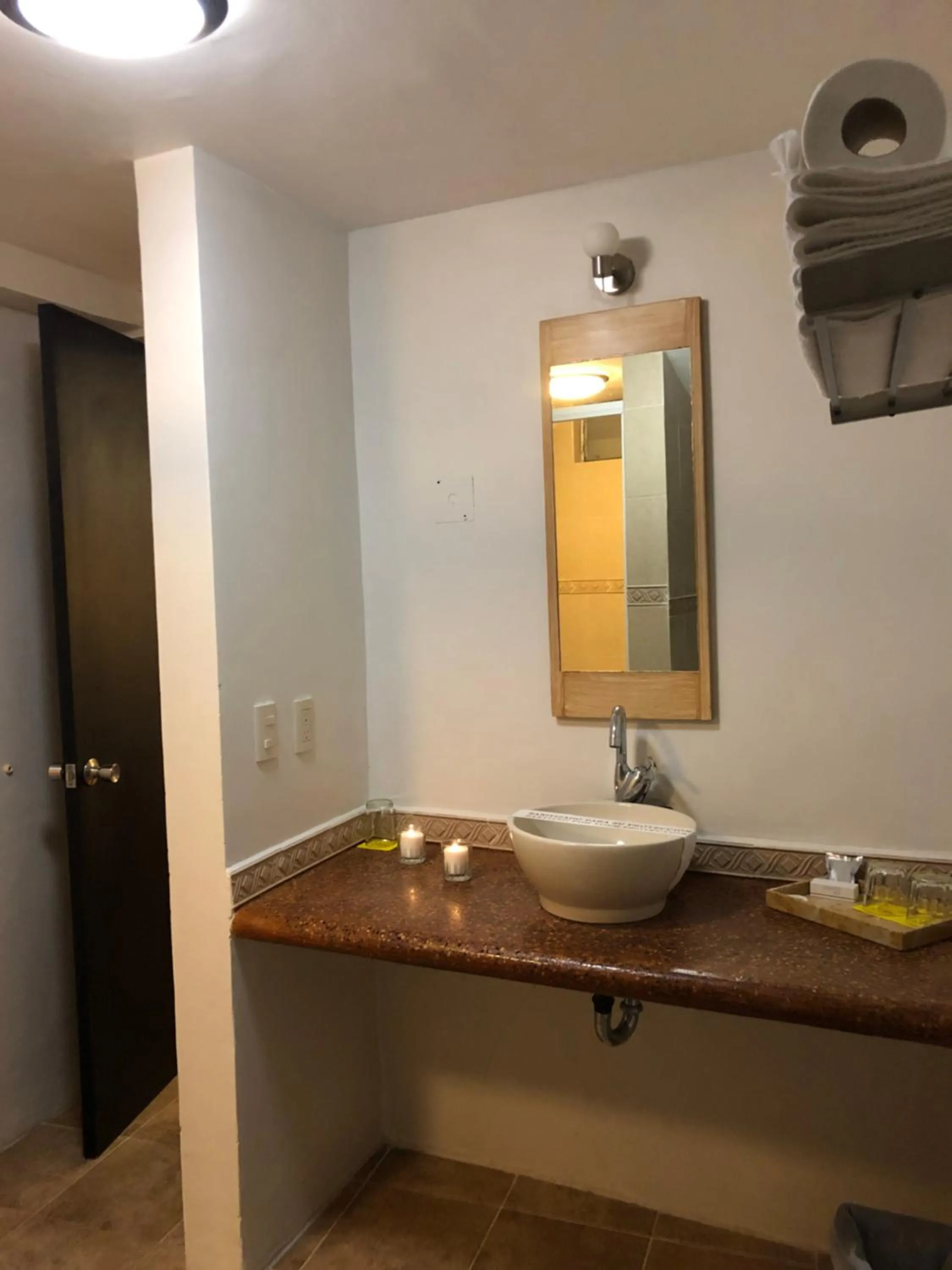 Bathroom in Hotel Ilebal Cuernavaca Centro - lugar con encanto!