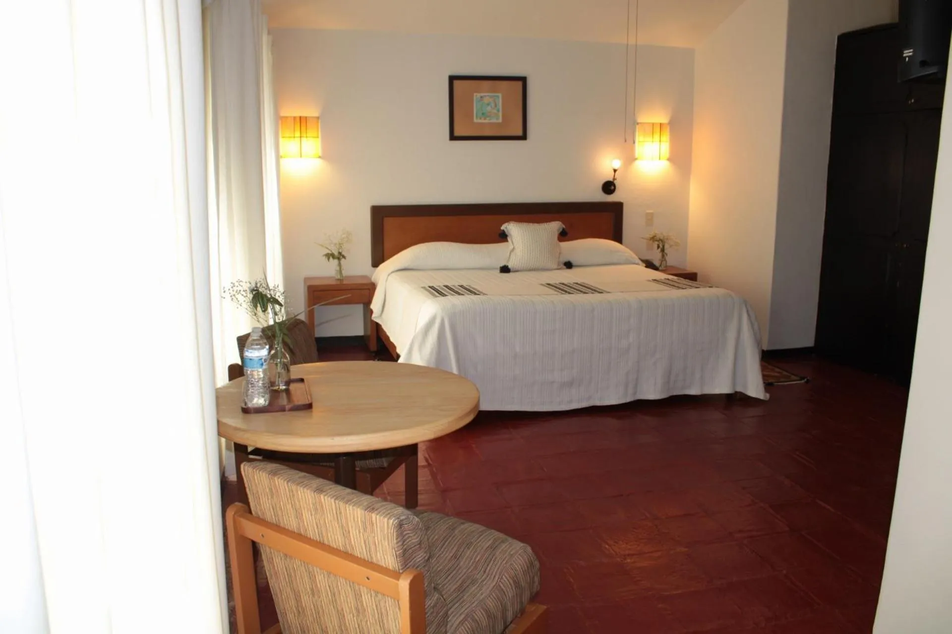 Bed in Hotel Ilebal Cuernavaca Centro - lugar con encanto!