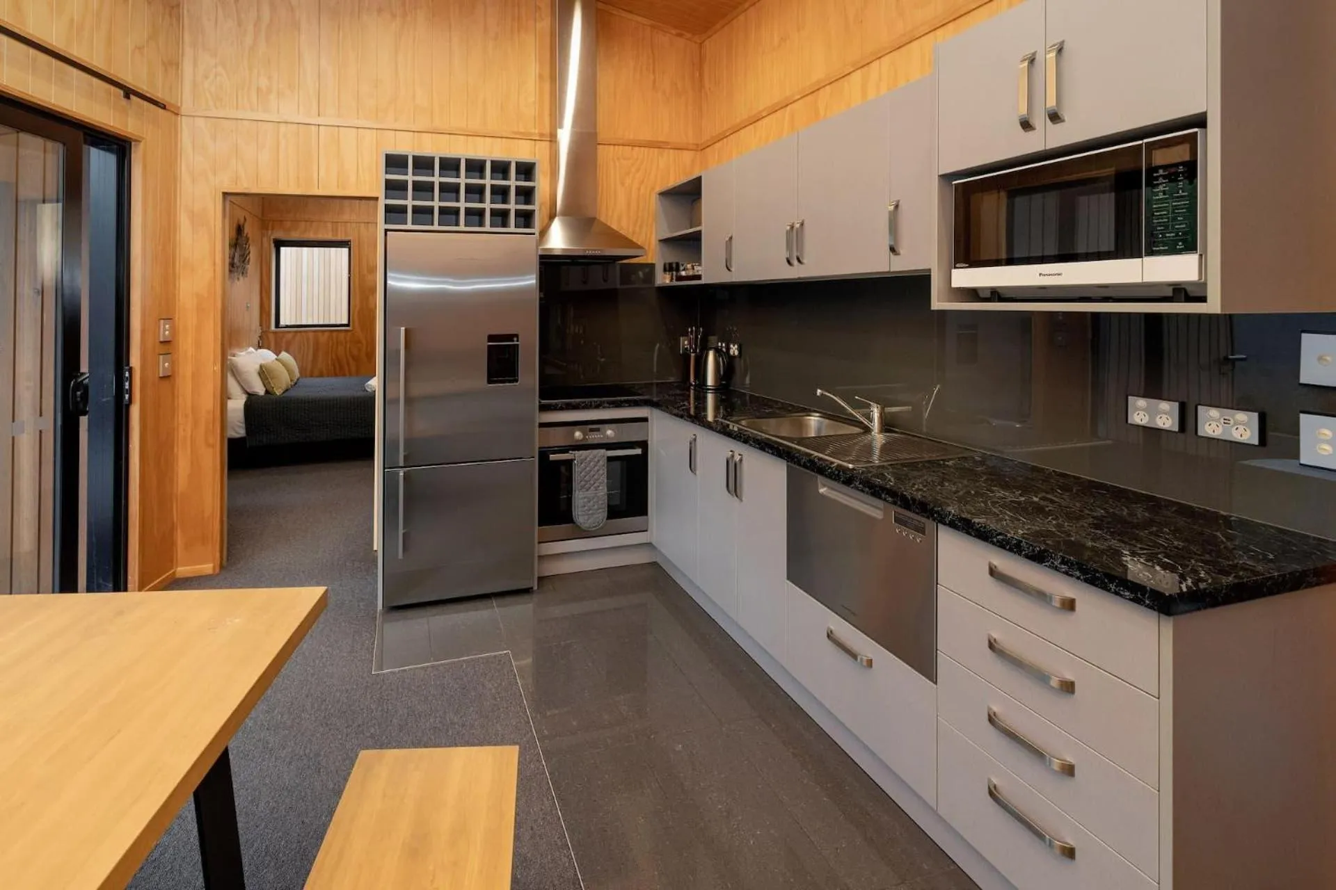 Kitchen or kitchenette in Queenstown Top 10 Holiday Park