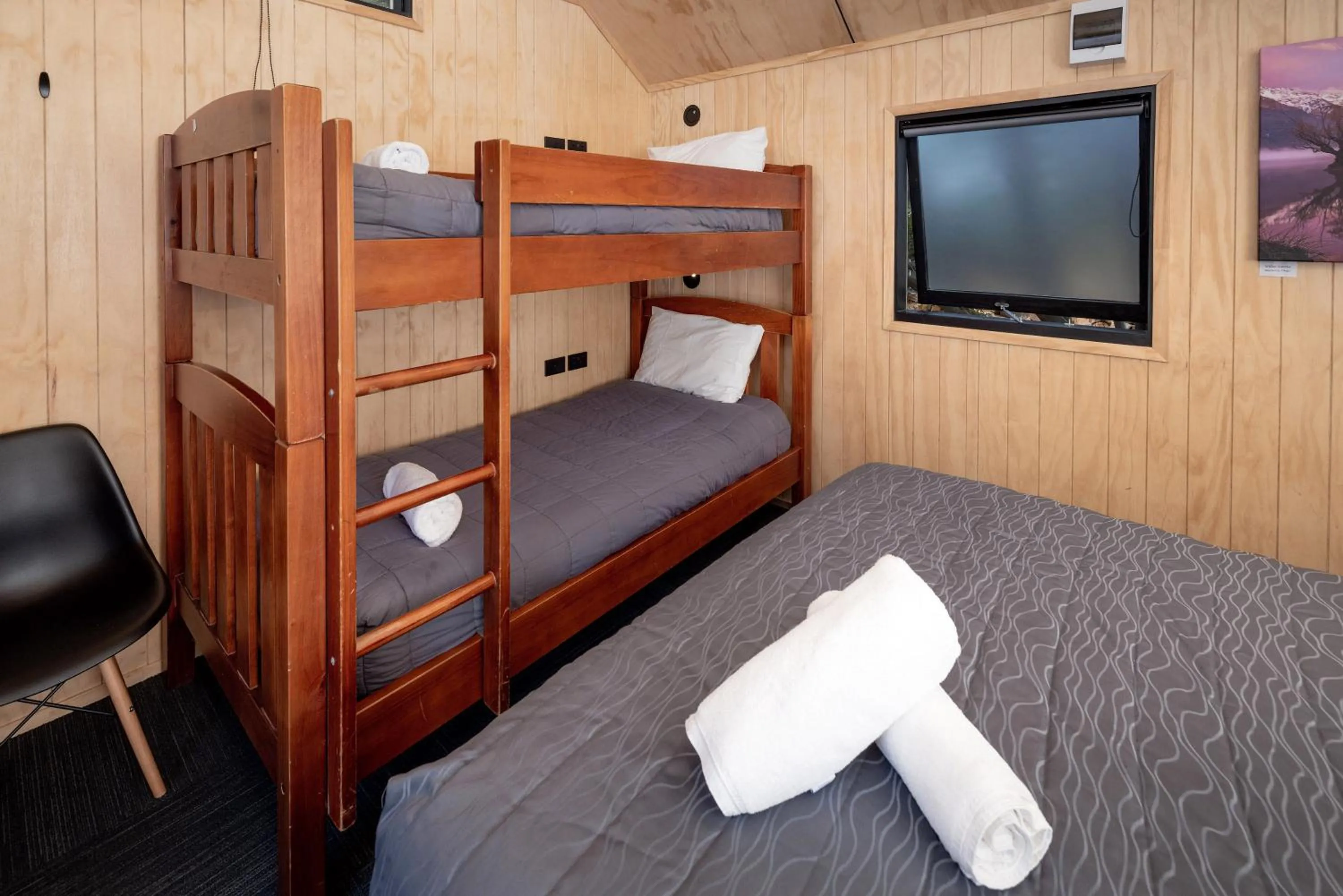 Bed in Queenstown Top 10 Holiday Park