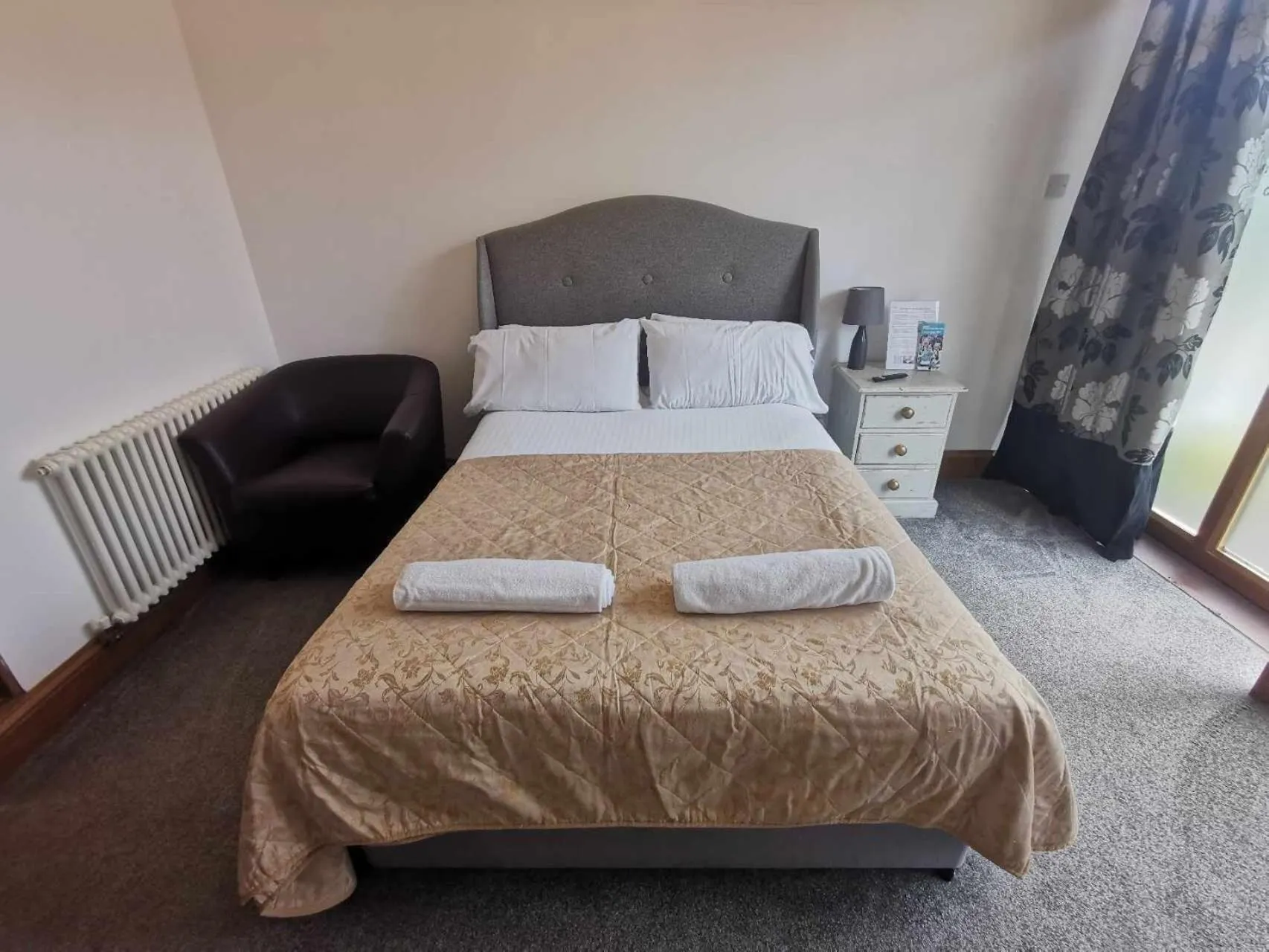 Bedroom, Bed in The Old Mill Rooms