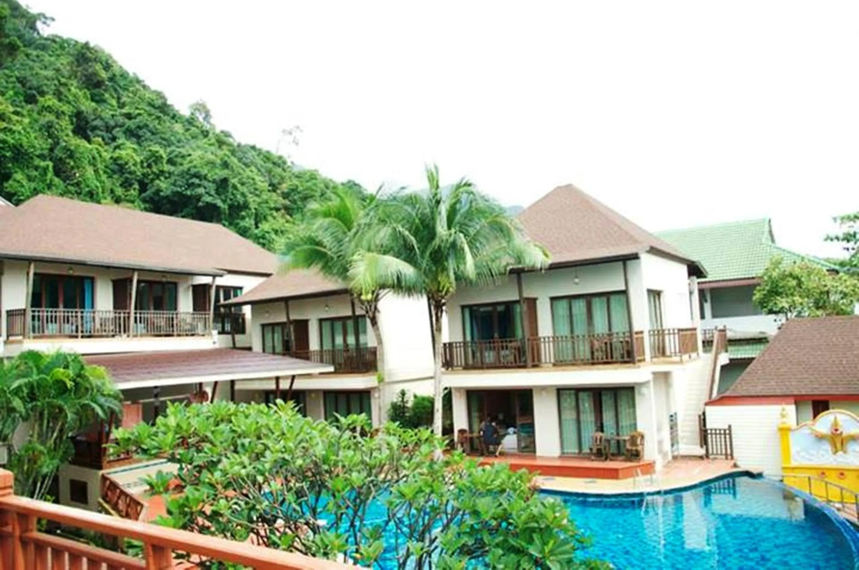 Facade/entrance in Mac Resort Hotel