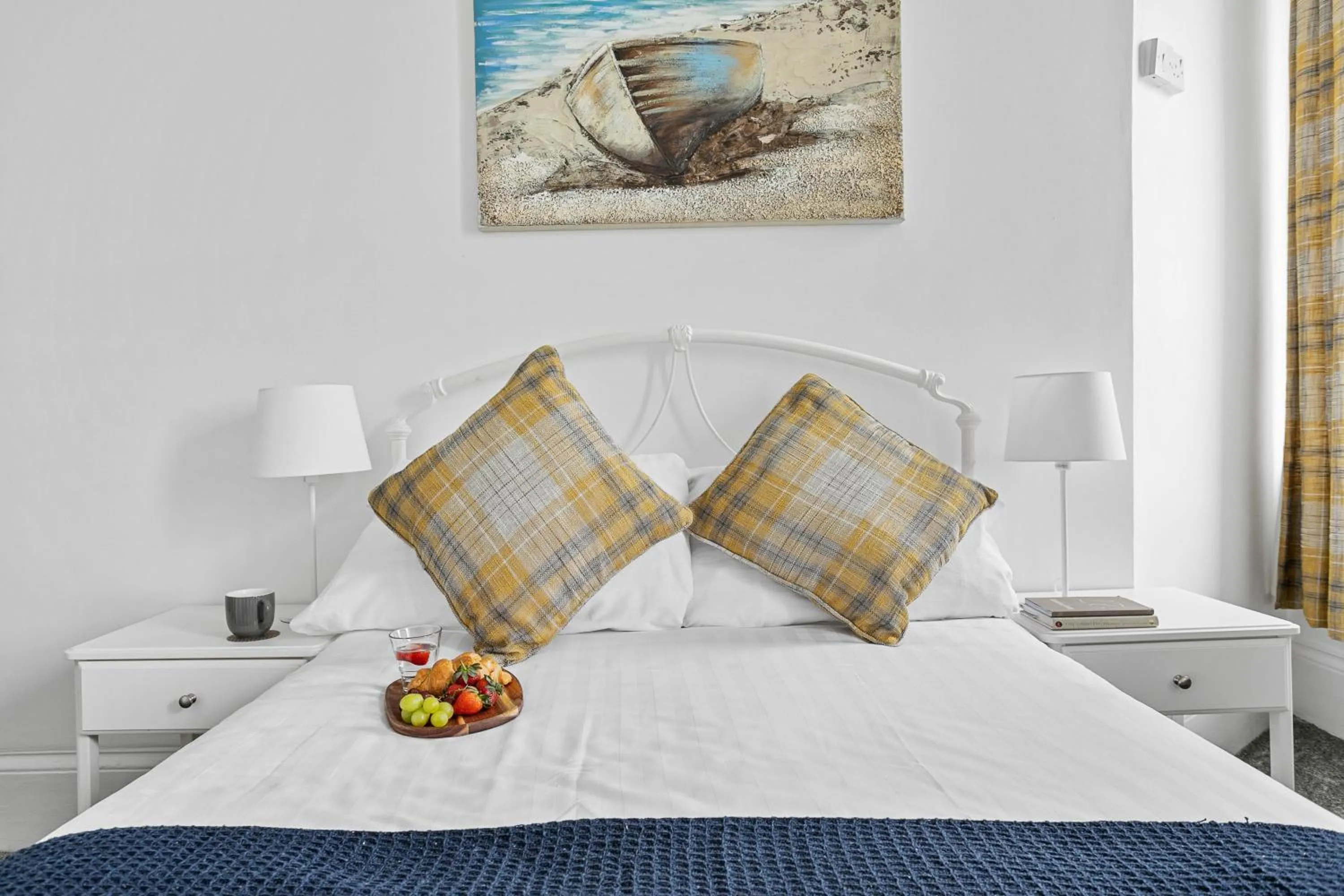 Bedroom, Bed in The Belmont