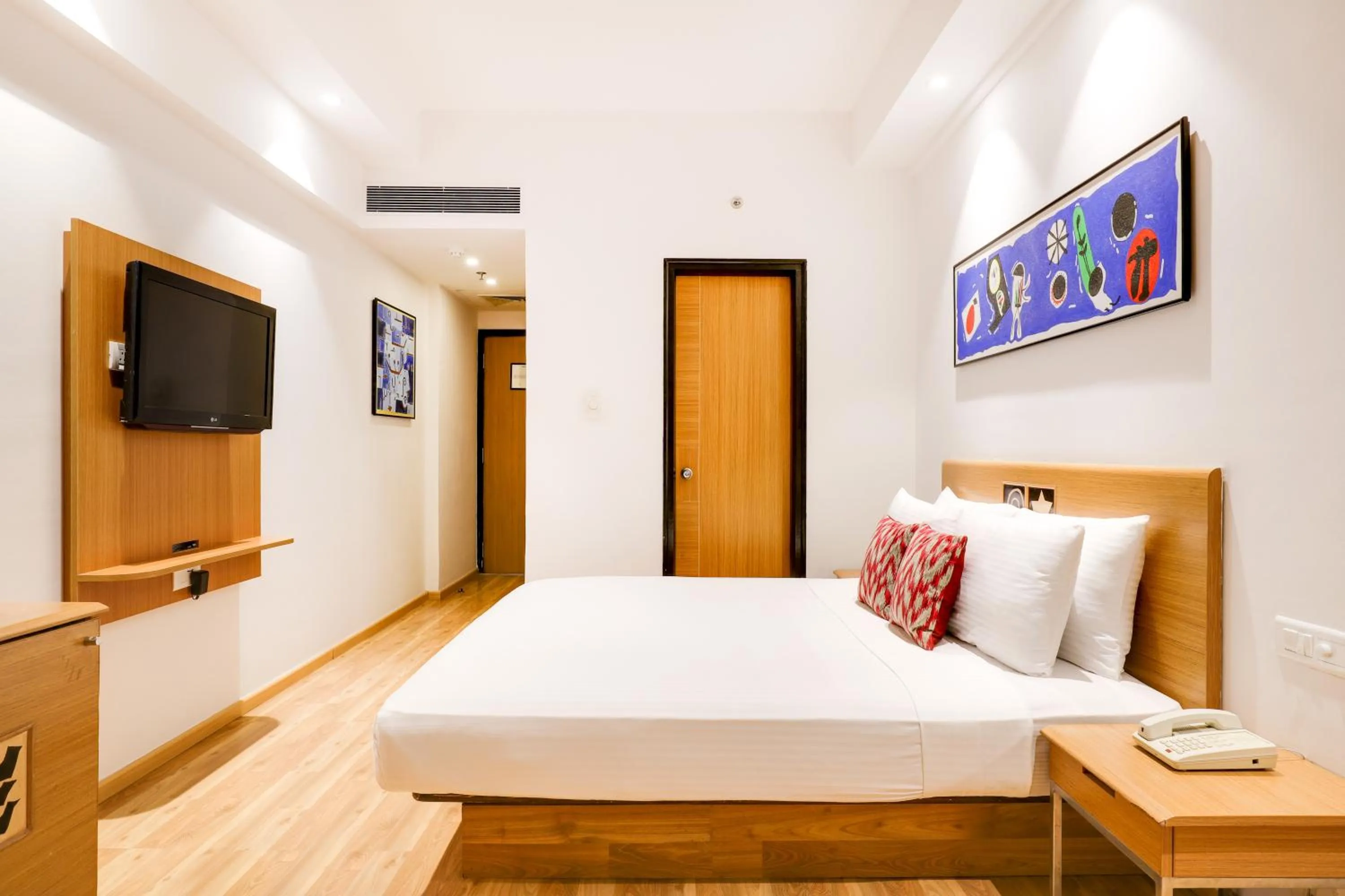 Bedroom, Bed in Lemon Tree Hotel Chandigarh