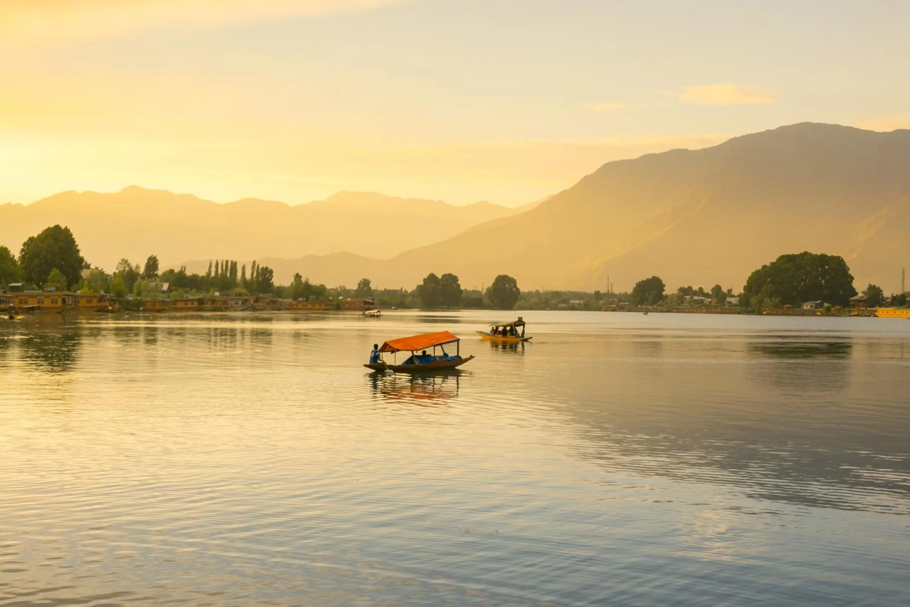 Natural landscape in The LaLit Grand Palace Srinagar