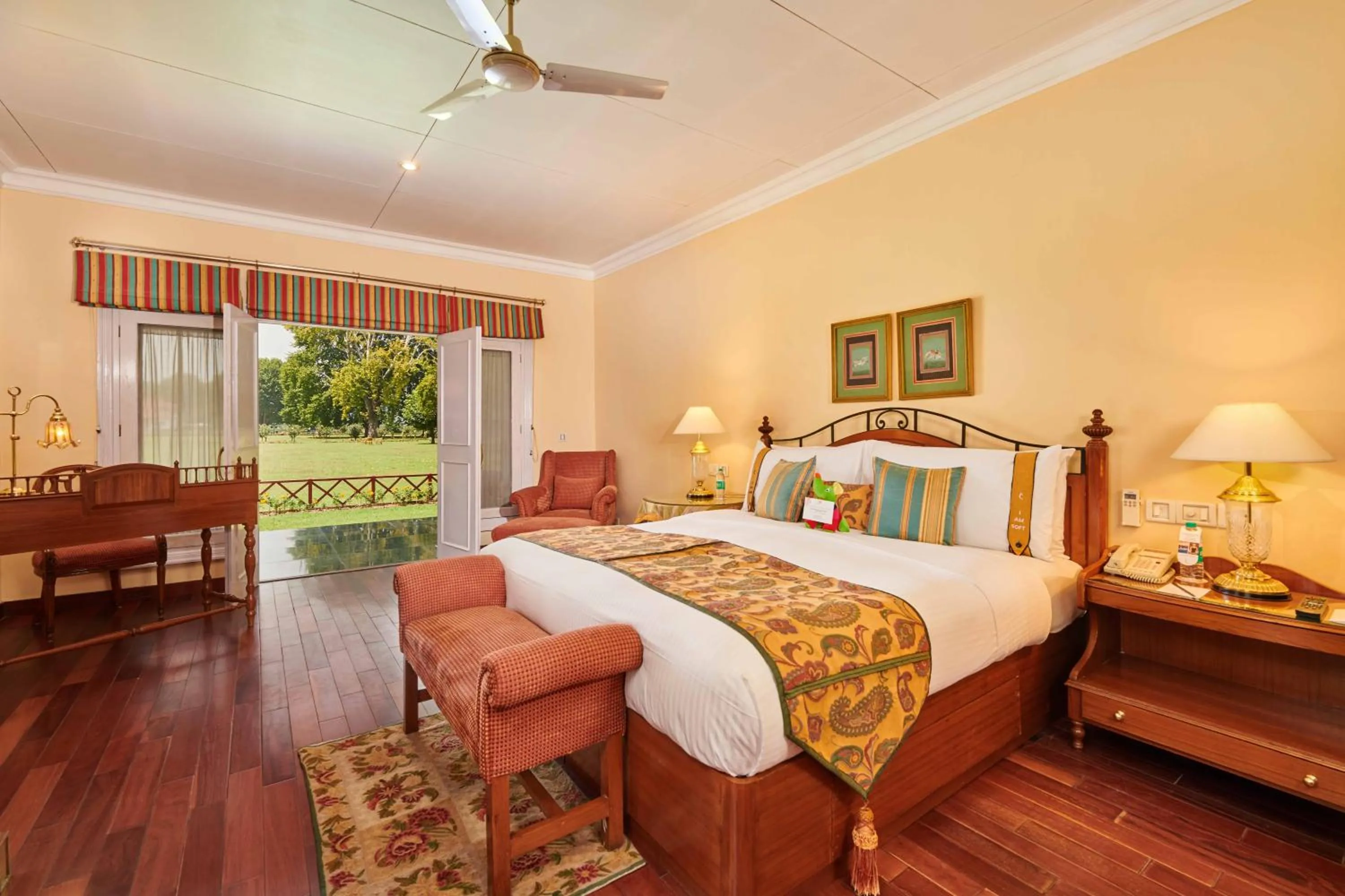 Bed in The LaLit Grand Palace Srinagar