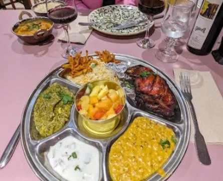 Restaurant/places to eat in Le vent des globes