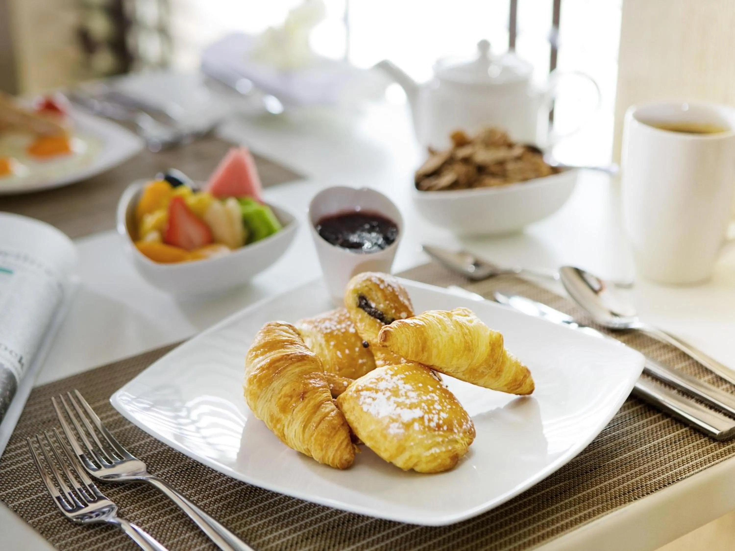 Breakfast in Mercure Gold Hotel Jumeirah Dubai by Accor