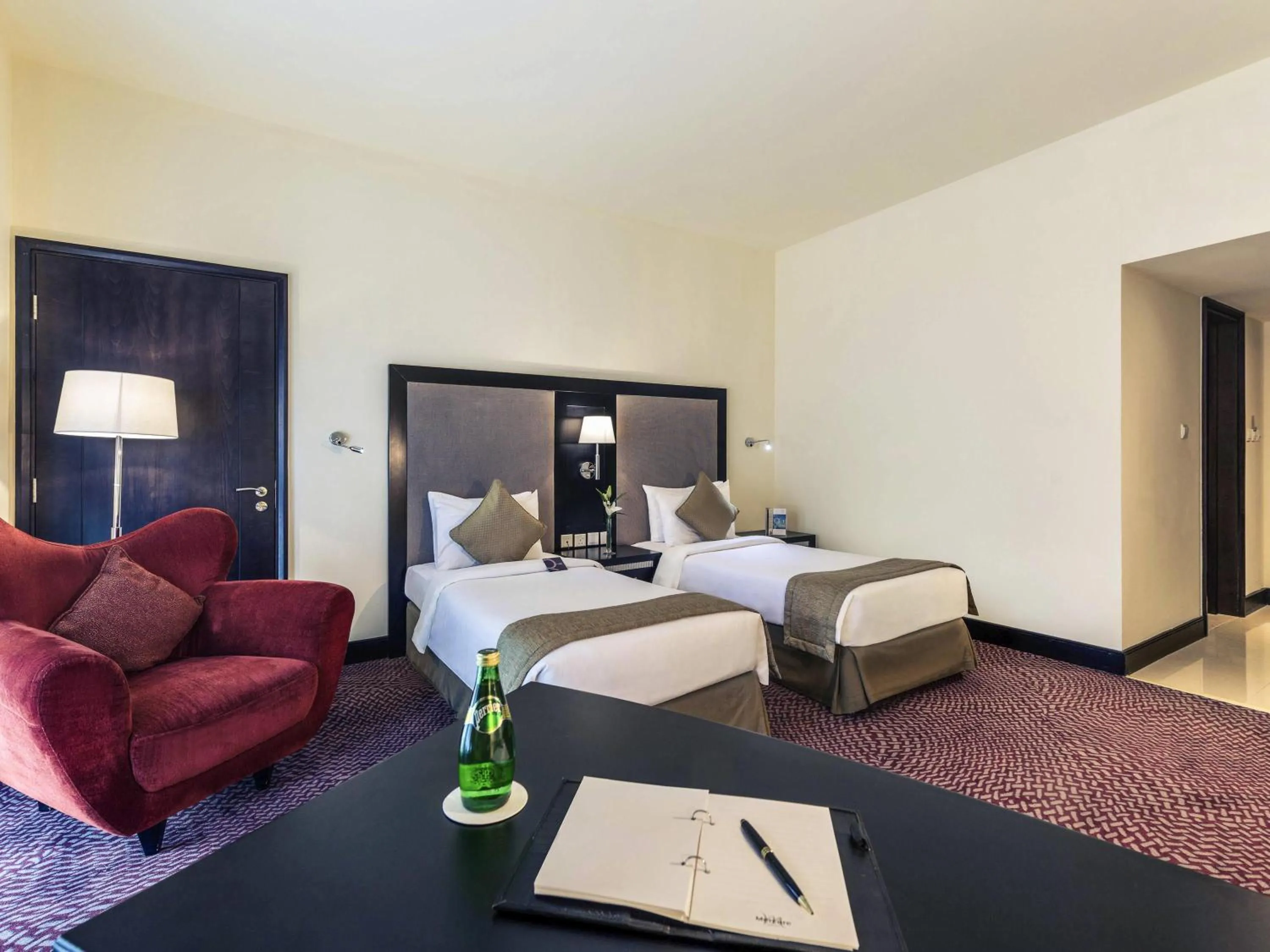 Bedroom, Bed in Mercure Gold Hotel Jumeirah Dubai by Accor