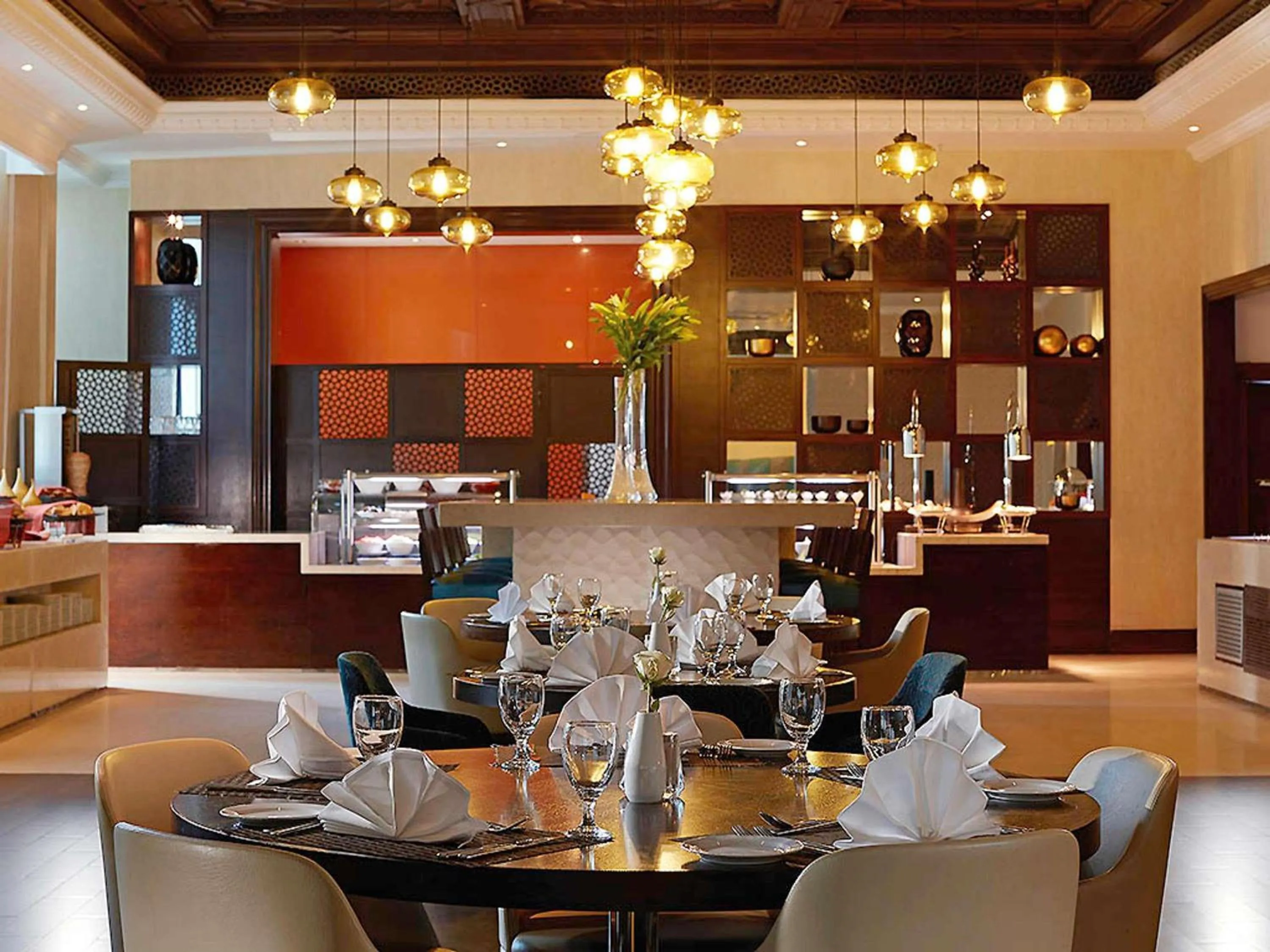 Restaurant/places to eat in Zamzam Pullman Makkah