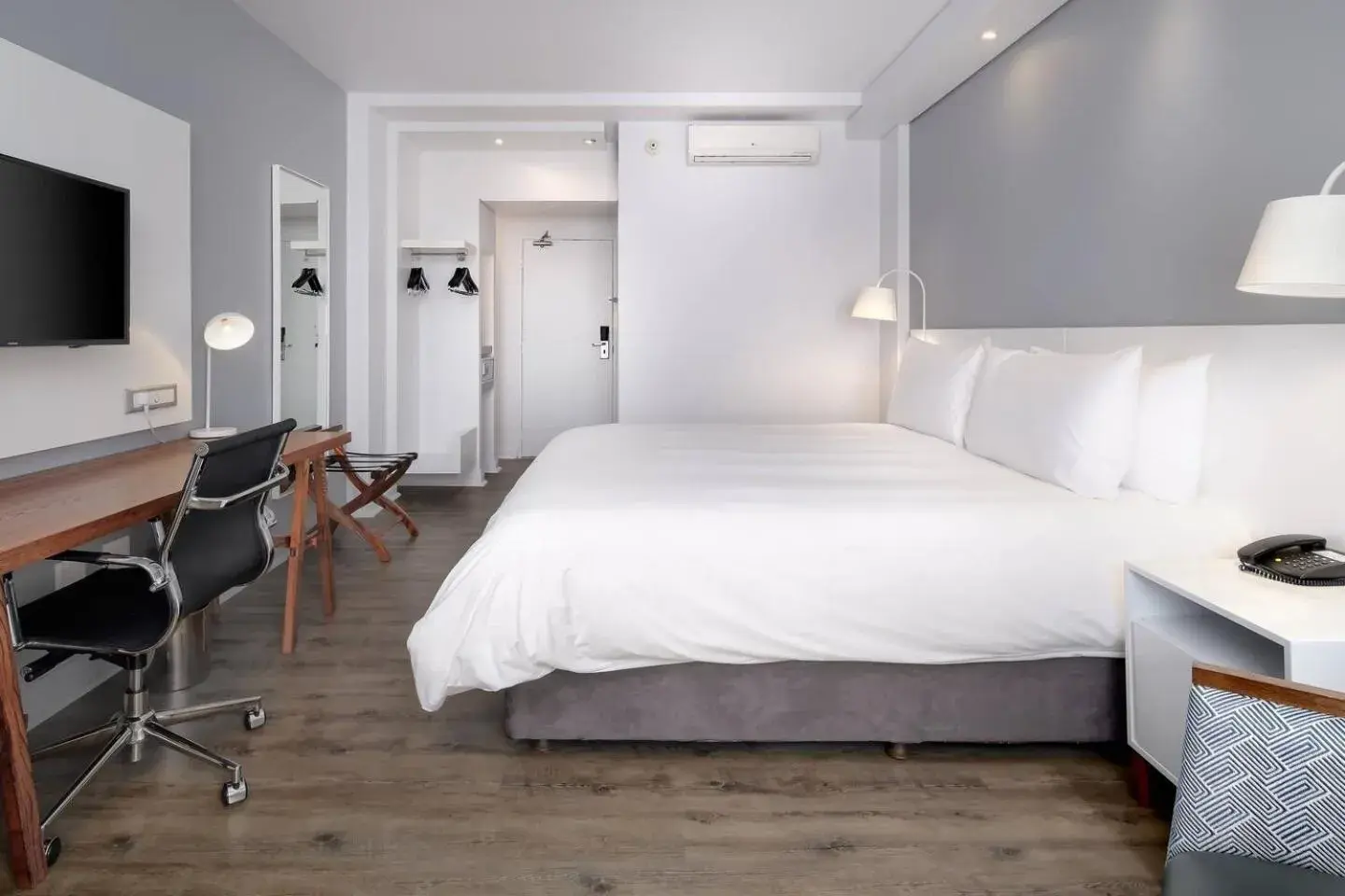 Deluxe Double Room - single occupancy in ANEW Hotel Roodepoort Johannesburg Deluxe Double Room - single occupancy in ANEW Hotel Roodepoort Johannesburg