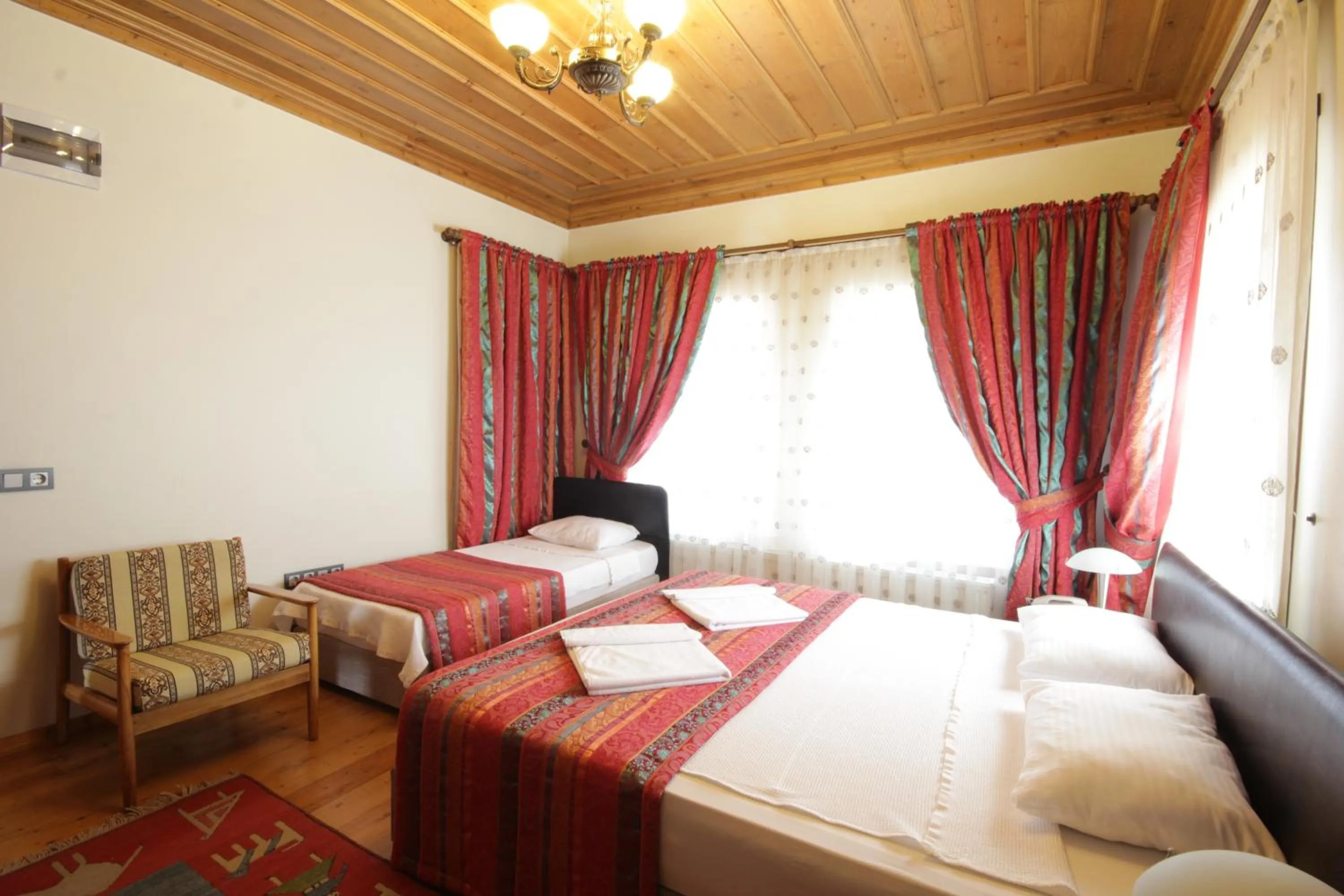 Photo of the whole room, Bed in Konya Dervish Hotel