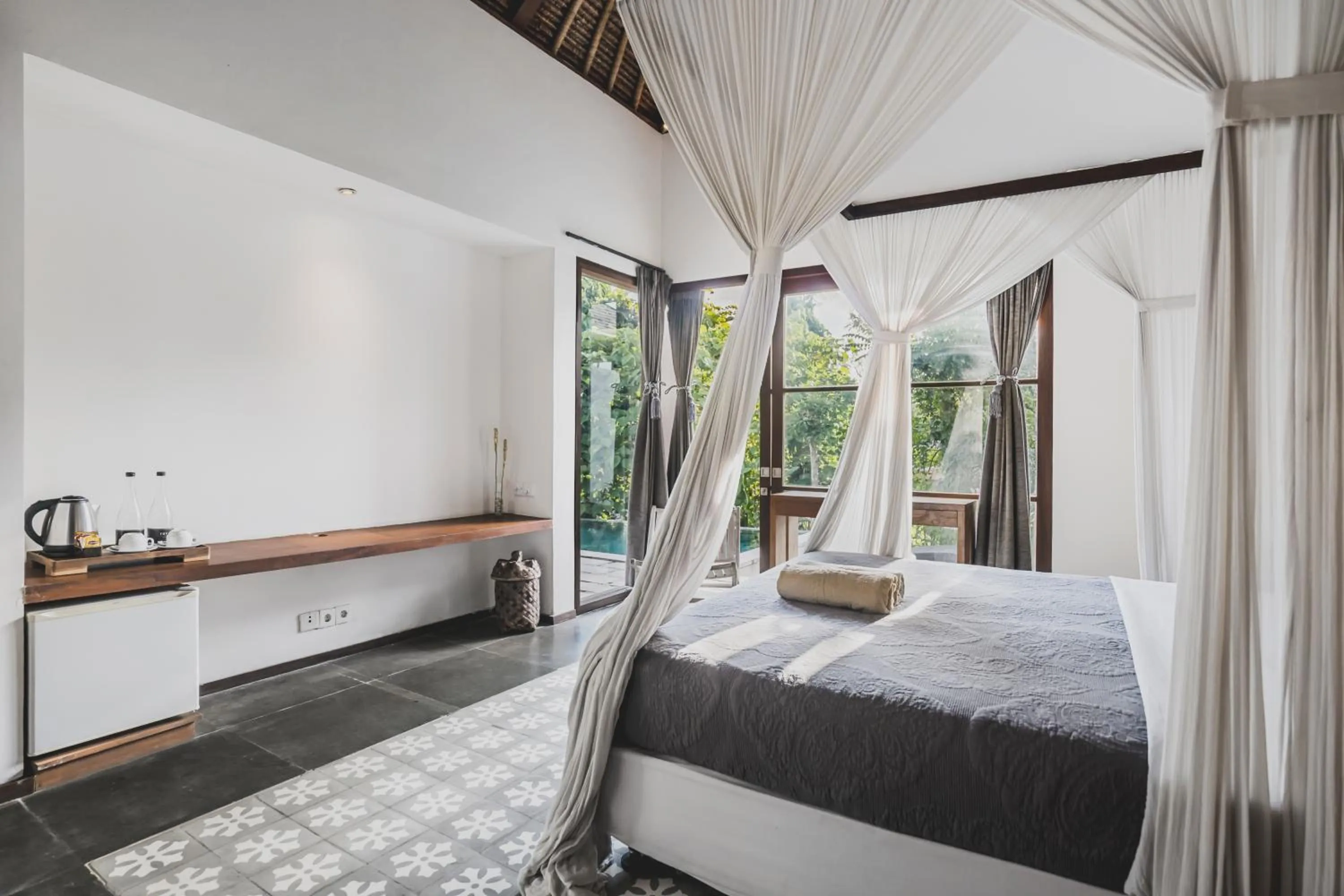Bed in Luwak Ubud Villa & Jungle Suite