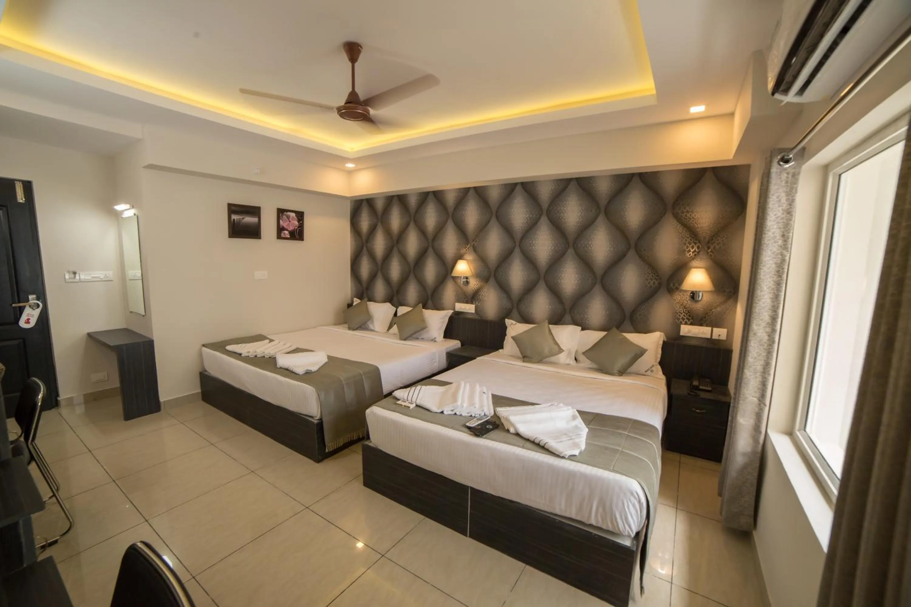 Bedroom, Bed in South Gate Residency