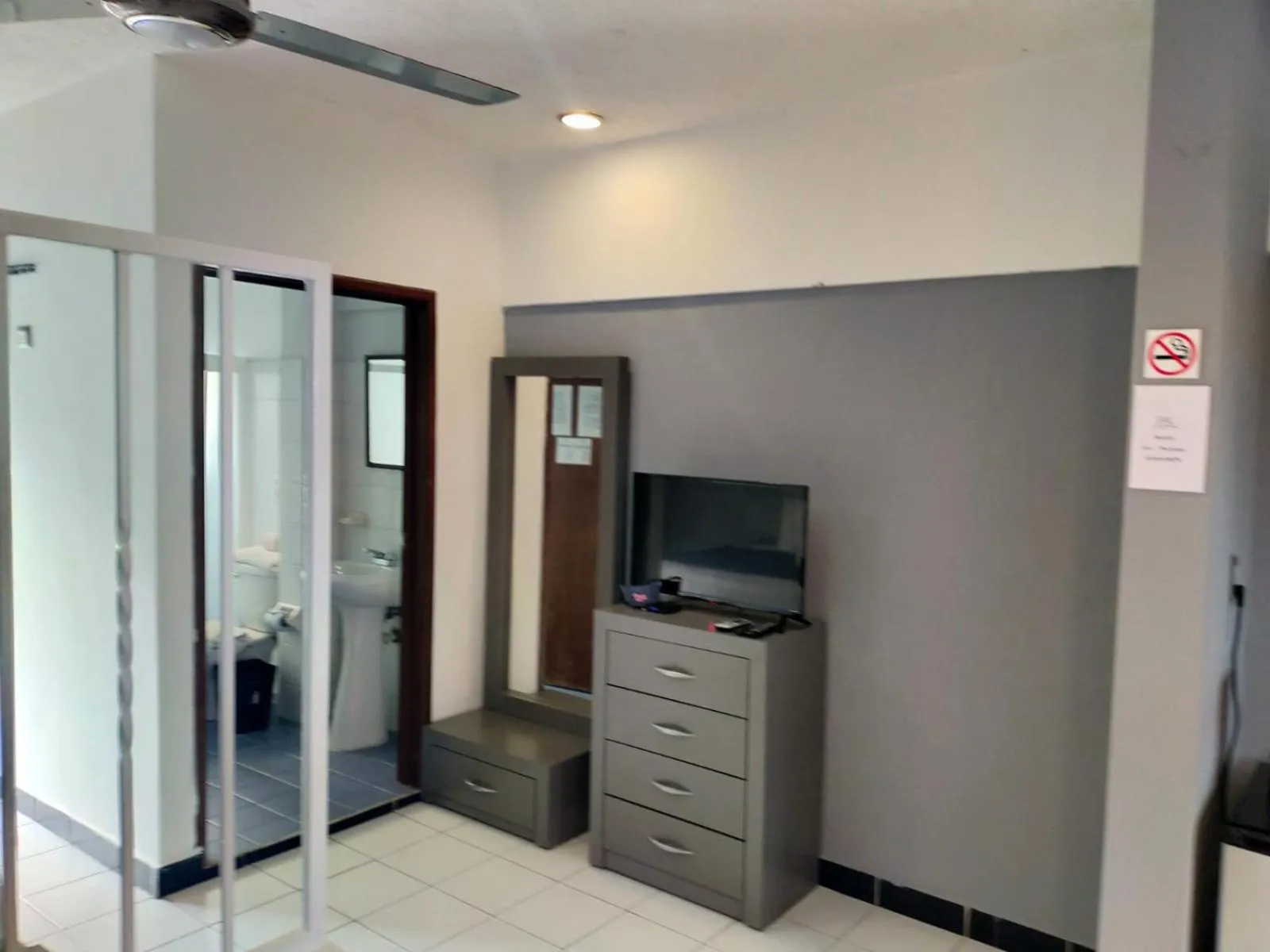 TV and multimedia in Hotel Pal Cozumel