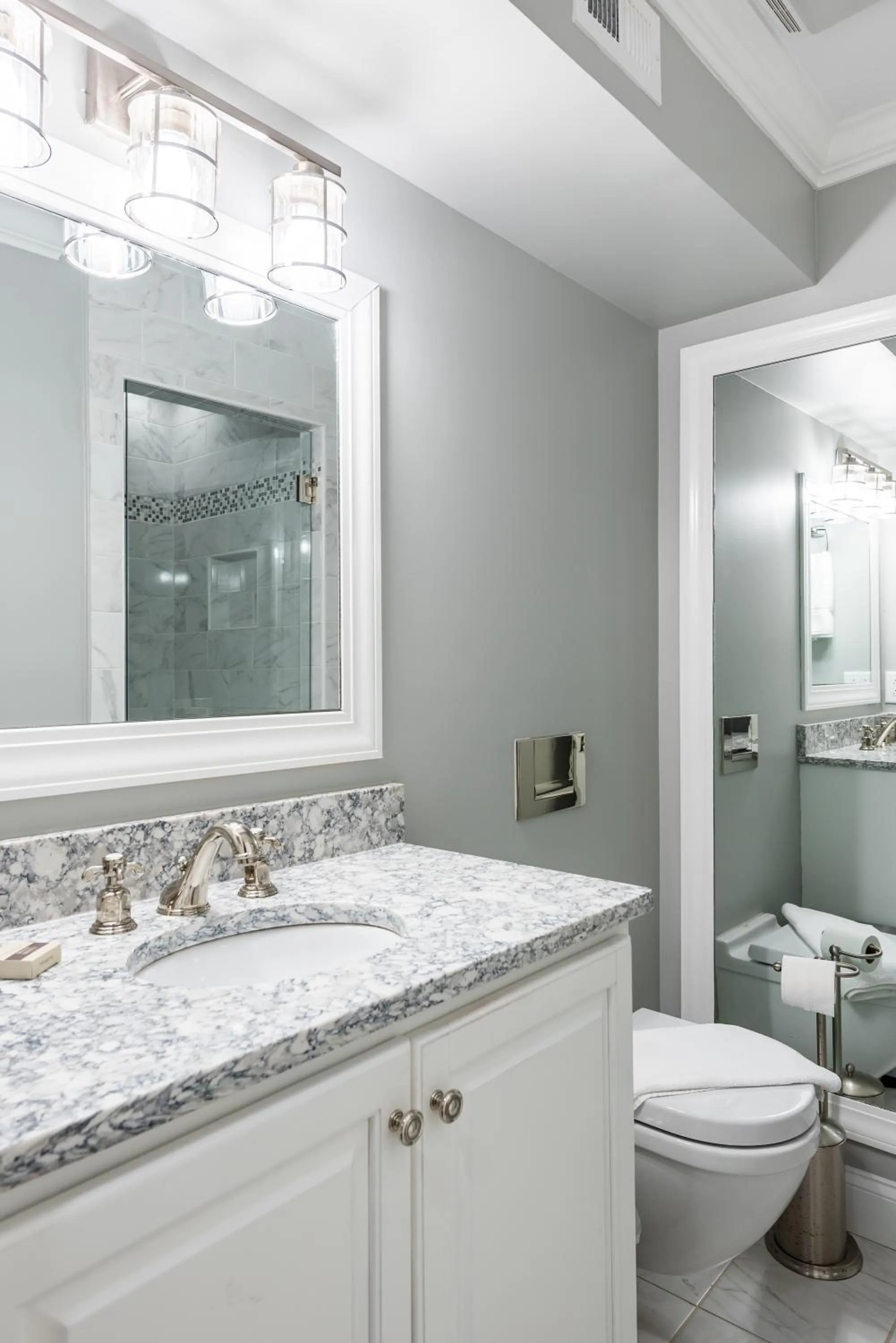 Toilet in The Quarters on Vendue