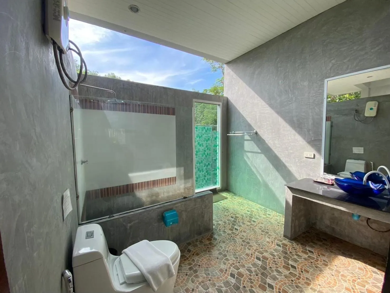 Shower in Am Samui Resort Taling Ngam