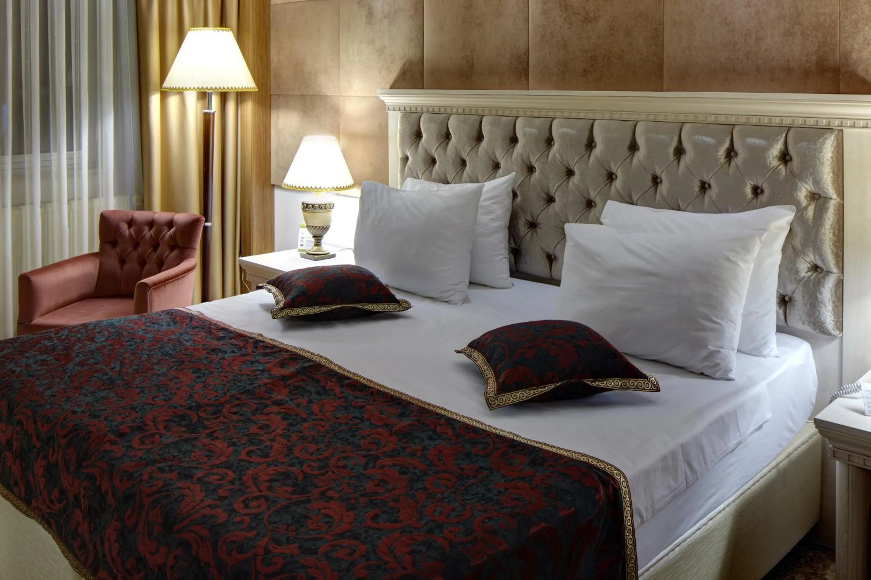 Bedroom, Bed in Buruciye Hotel