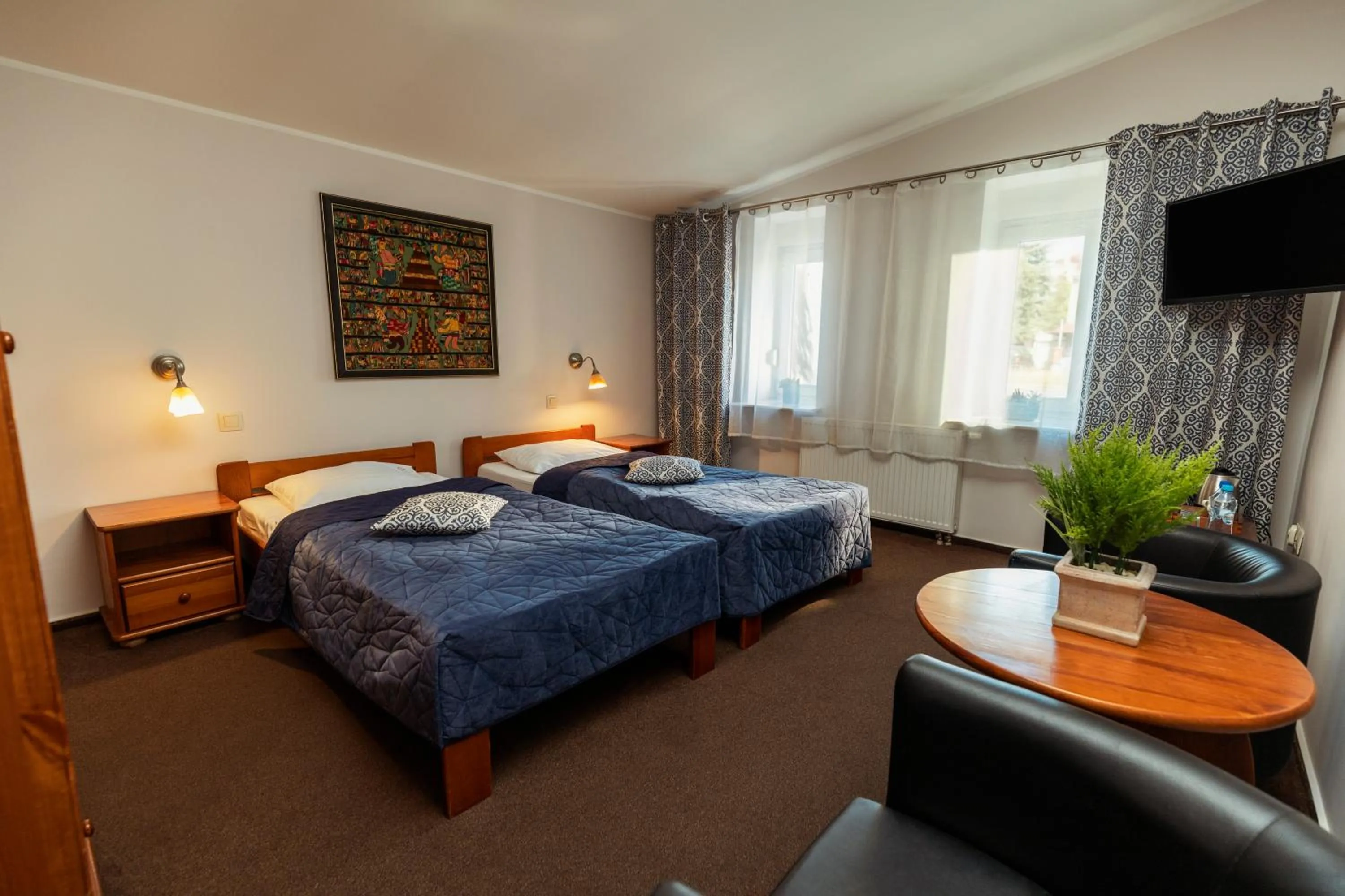 Bed in Villa Toscania-check in 24h