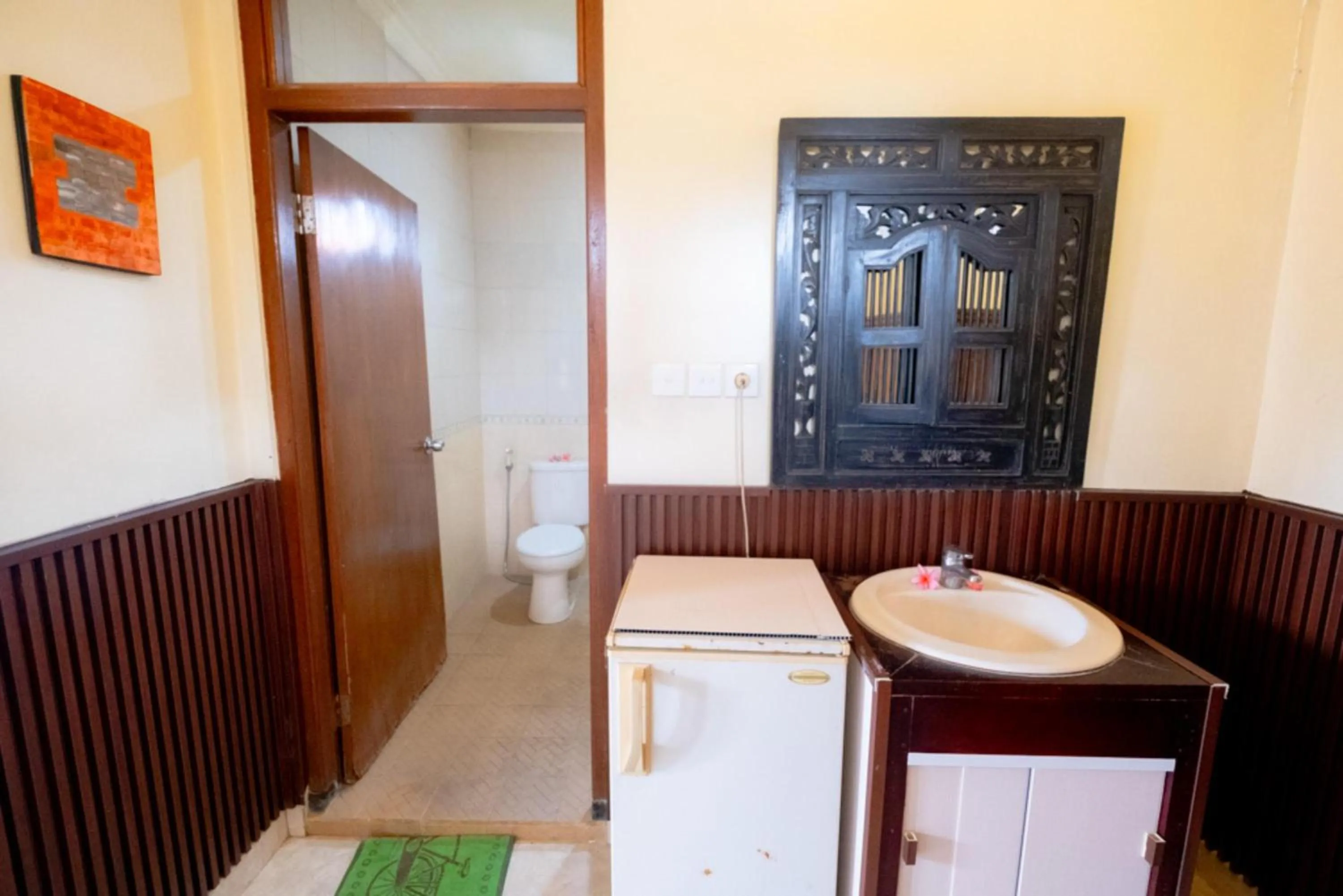 minibar in Teba House Ubud by ecommerceloka - CHSE Certified