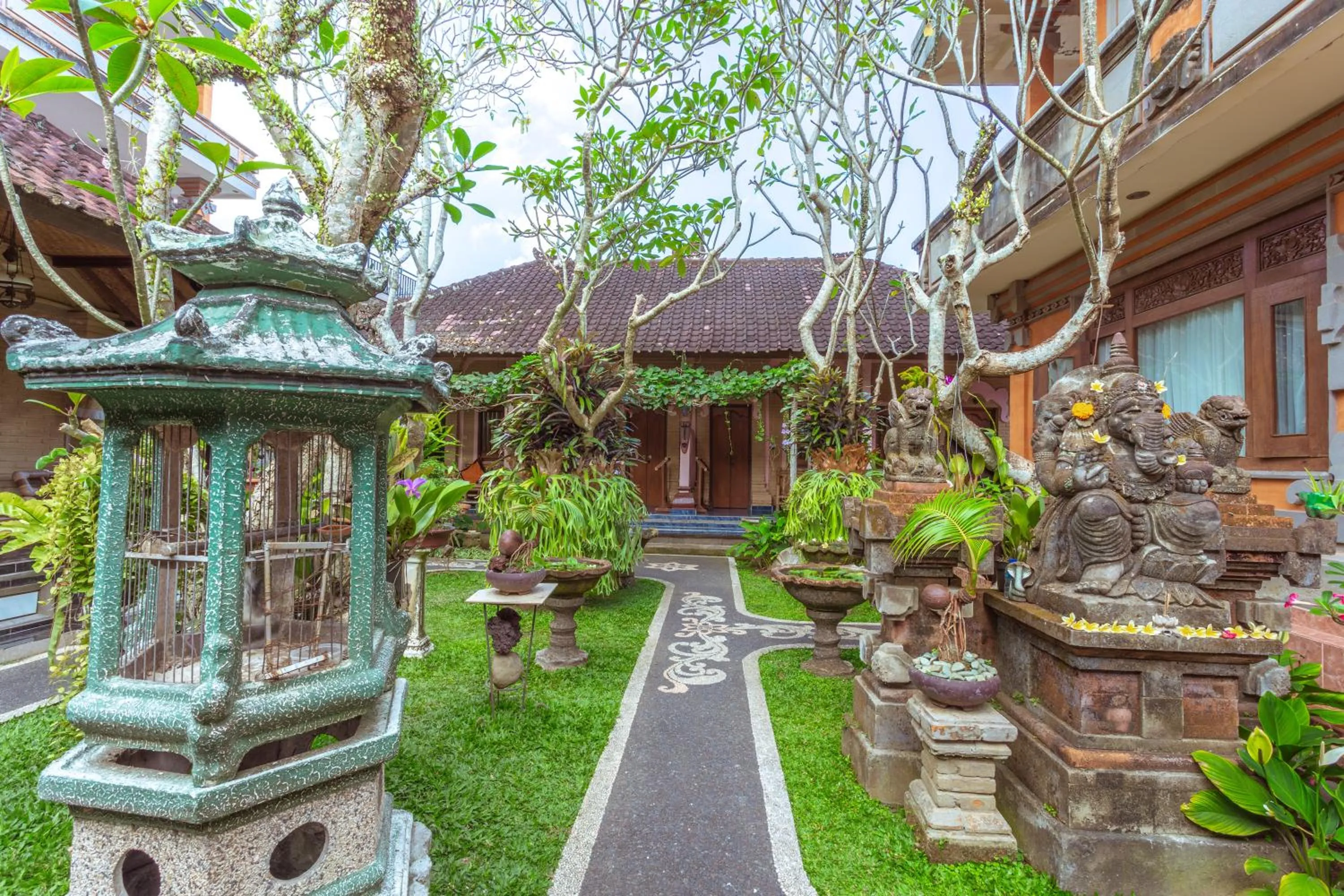 Garden in Teba House Ubud by ecommerceloka - CHSE Certified
