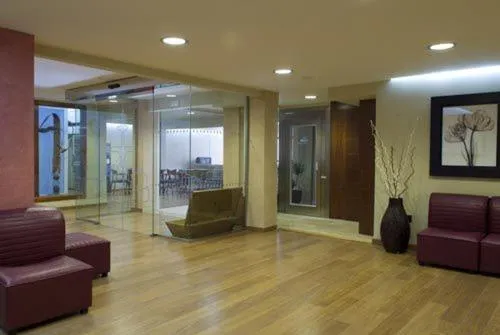 Decorative detail in Hotel Avenida