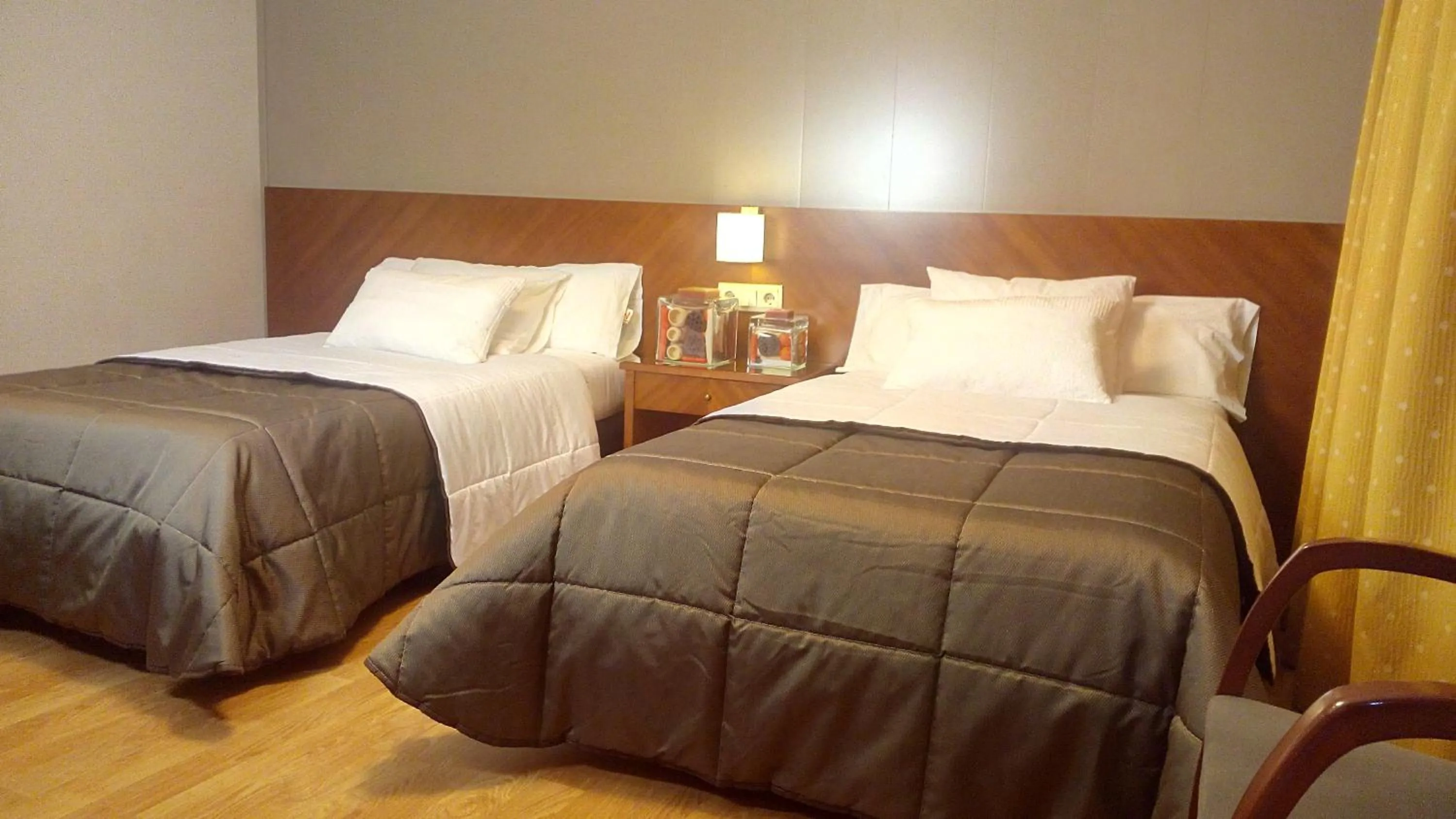 Bed in Hotel Avenida