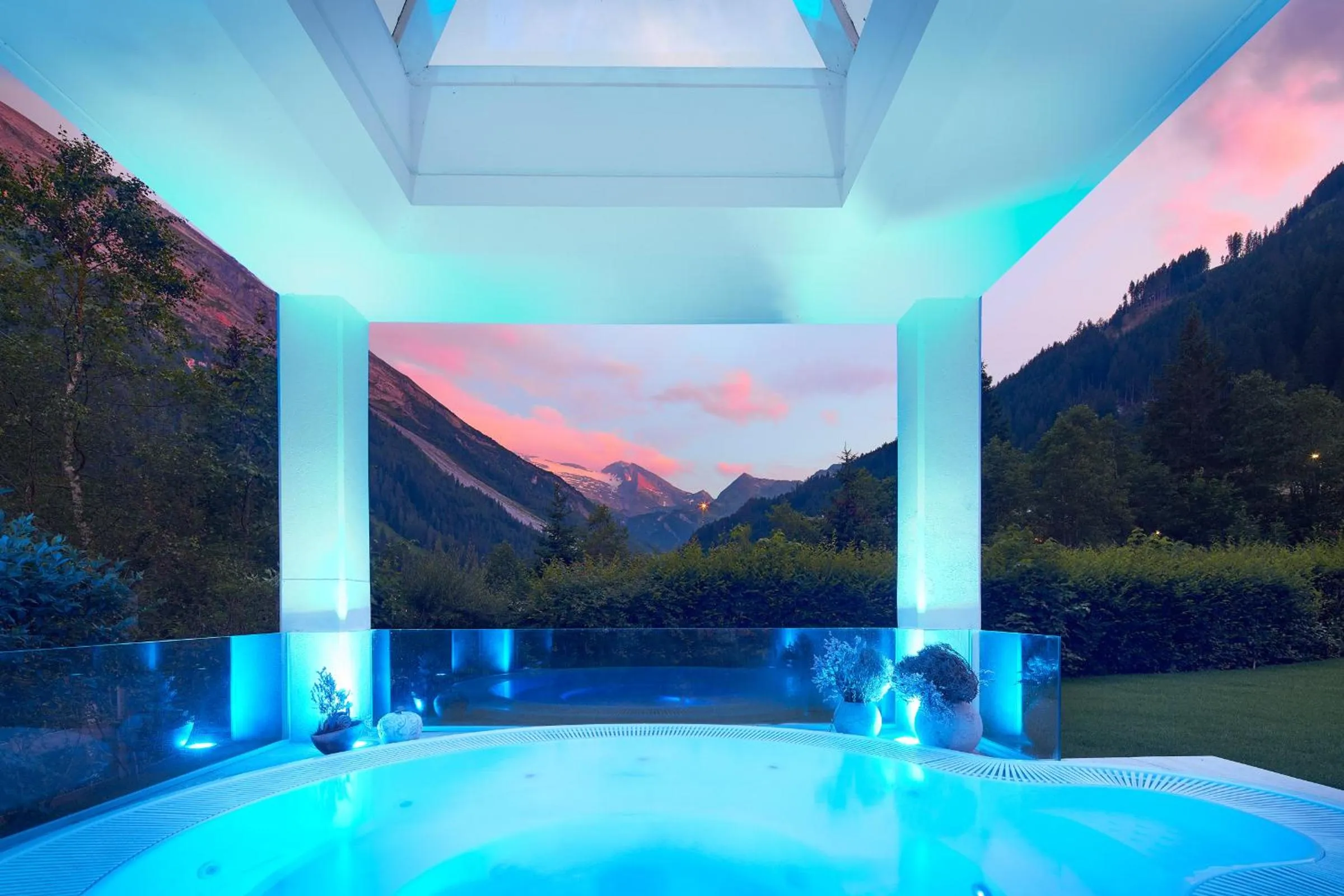 Hot Tub in Adler Inn Tyrol Mountain Resort SUPERIOR