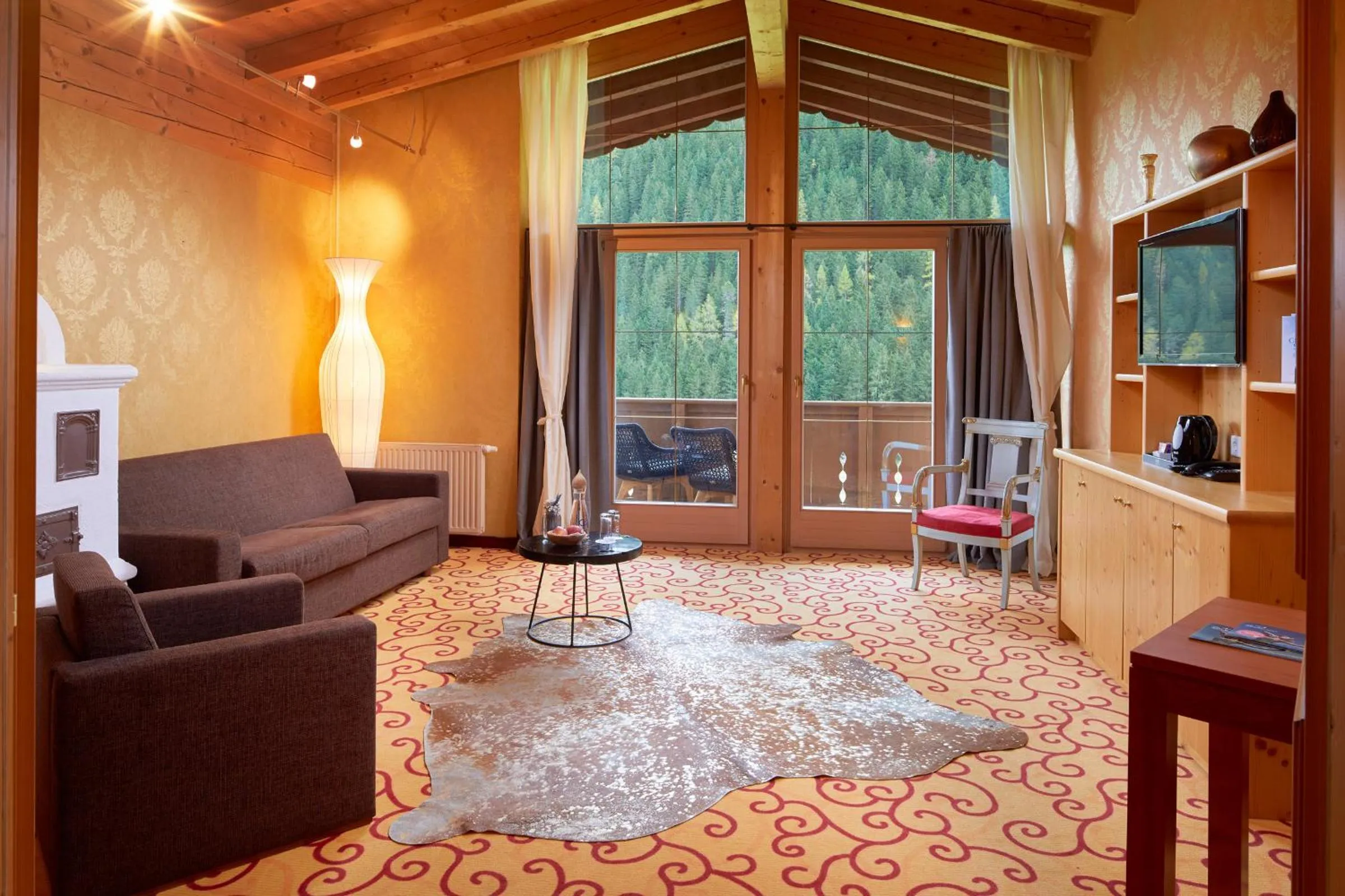 Seating area in Adler Inn Tyrol Mountain Resort SUPERIOR